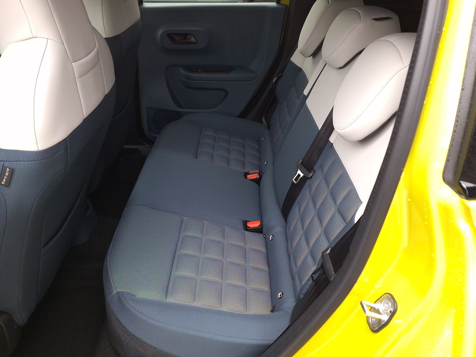 12 - Fiat Grande Panda 1.2 hybrid 110cv la prima