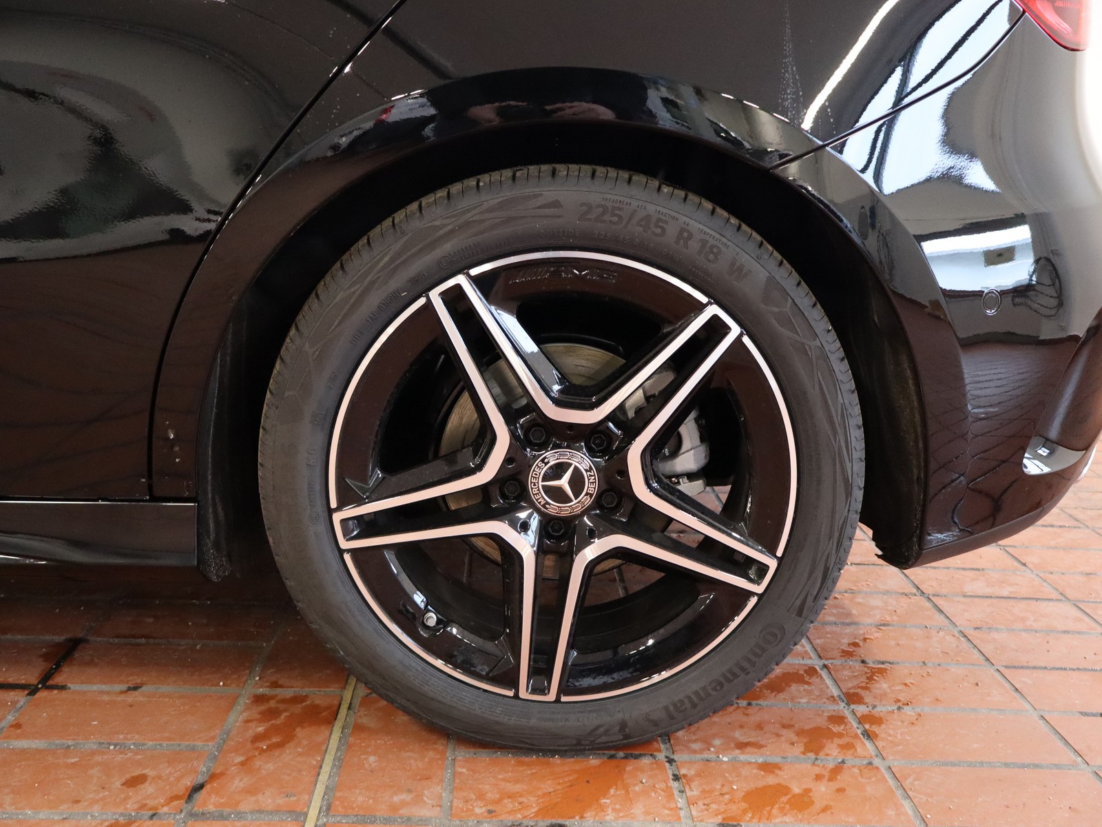 4 - Mercedes Classe A 180 d amg line extra speedshift dct amg 8g