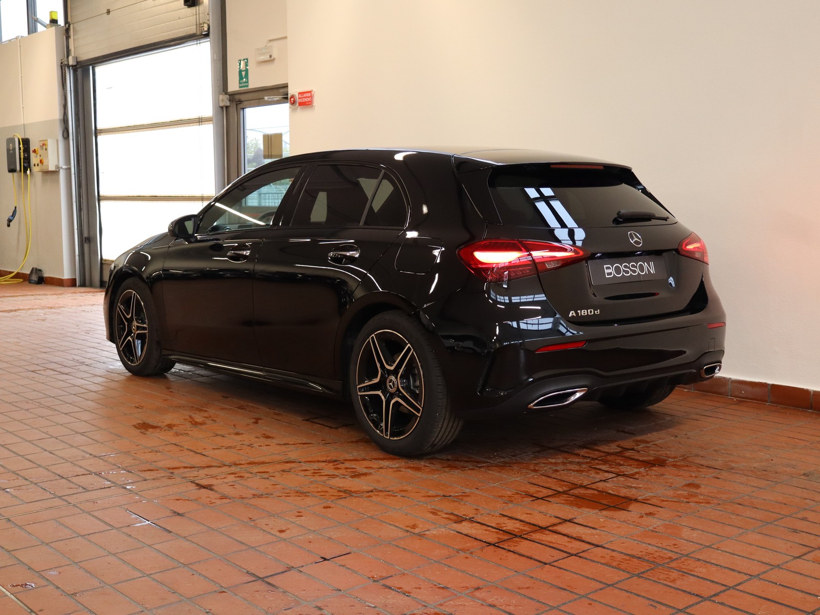 5 - Mercedes Classe A 180 d amg line extra speedshift dct amg 8g