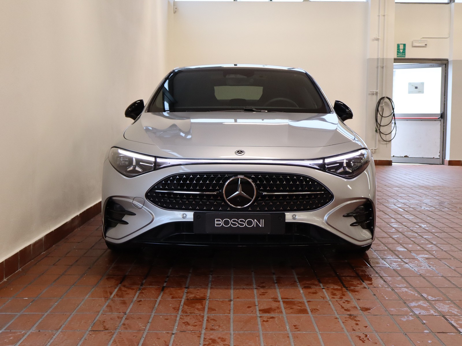 2 - Mercedes CLA 200 advanced plus 4matic auto