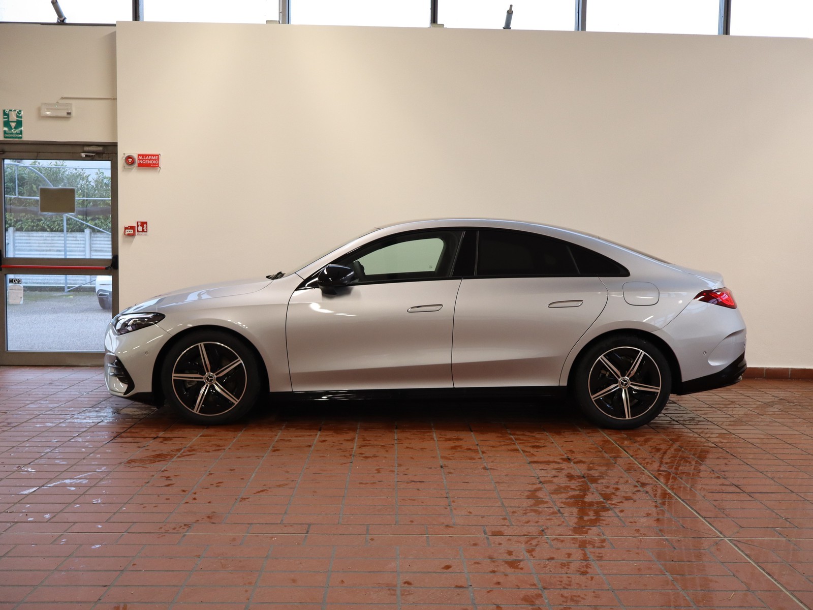 3 - Mercedes CLA 200 advanced plus 4matic auto