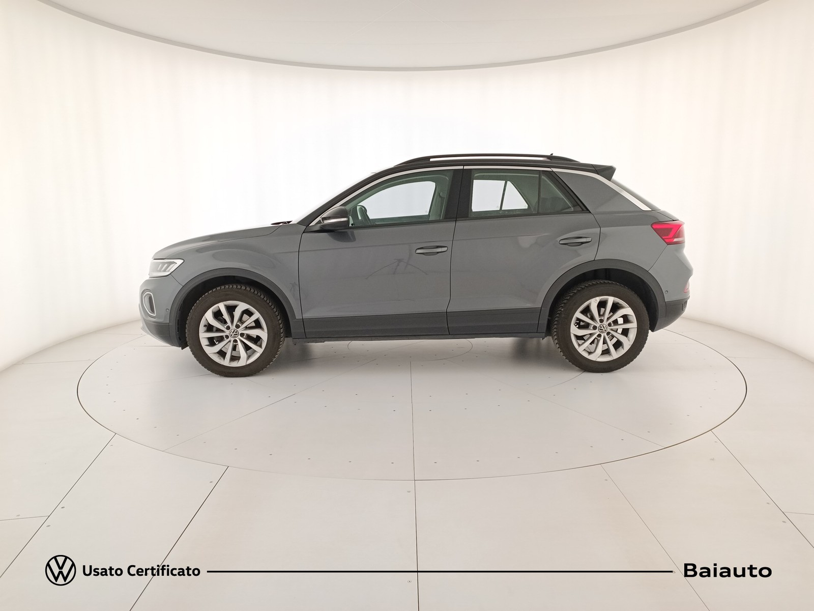 3 - Volkswagen T-Roc 2.0 tdi scr 115cv style