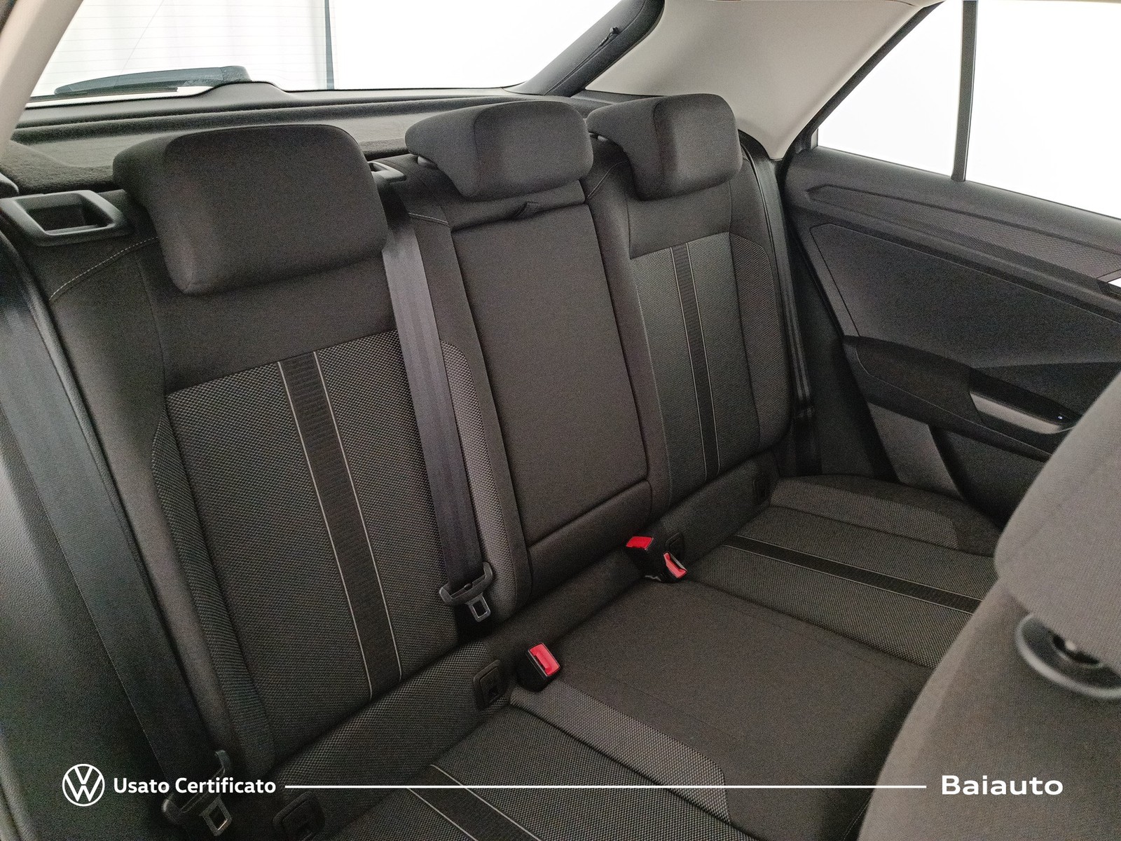 21 - Volkswagen T-Roc 2.0 tdi scr 115cv style