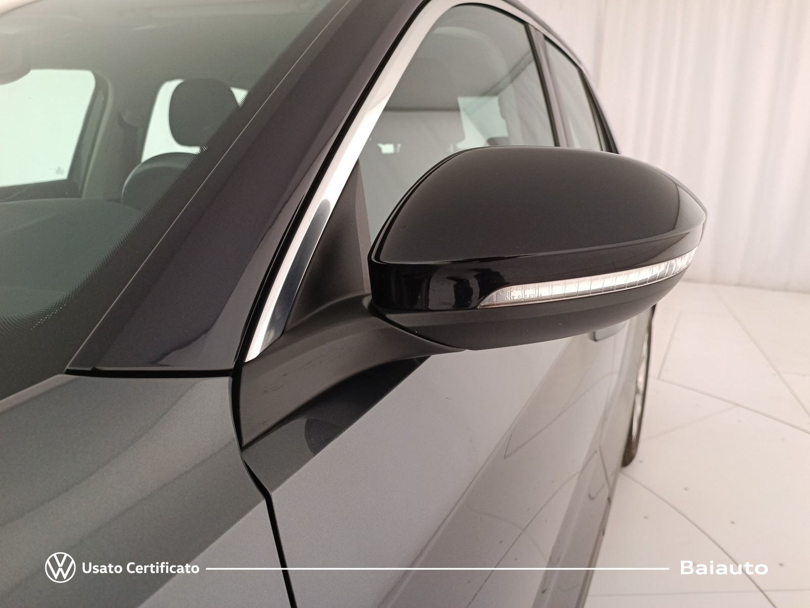 23 - Volkswagen T-Roc 2.0 tdi scr 115cv style