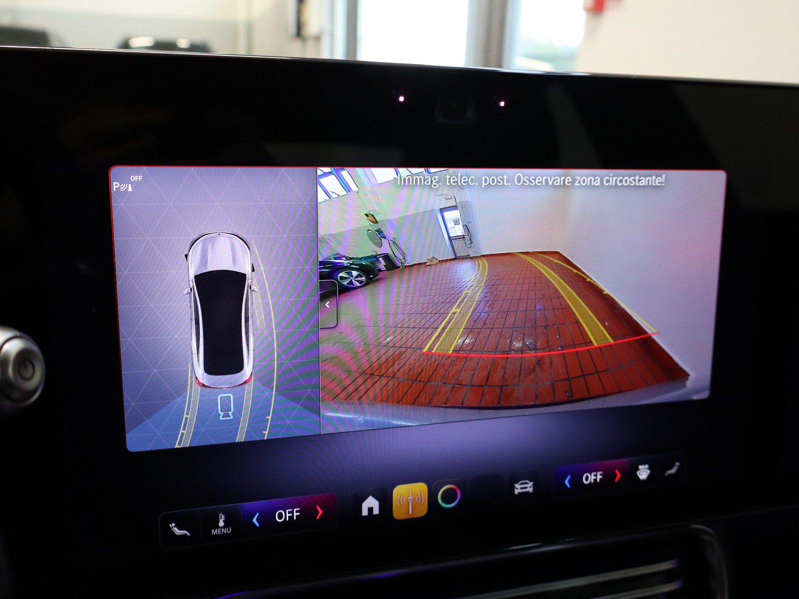 11 - Mercedes CLA 200 premium auto