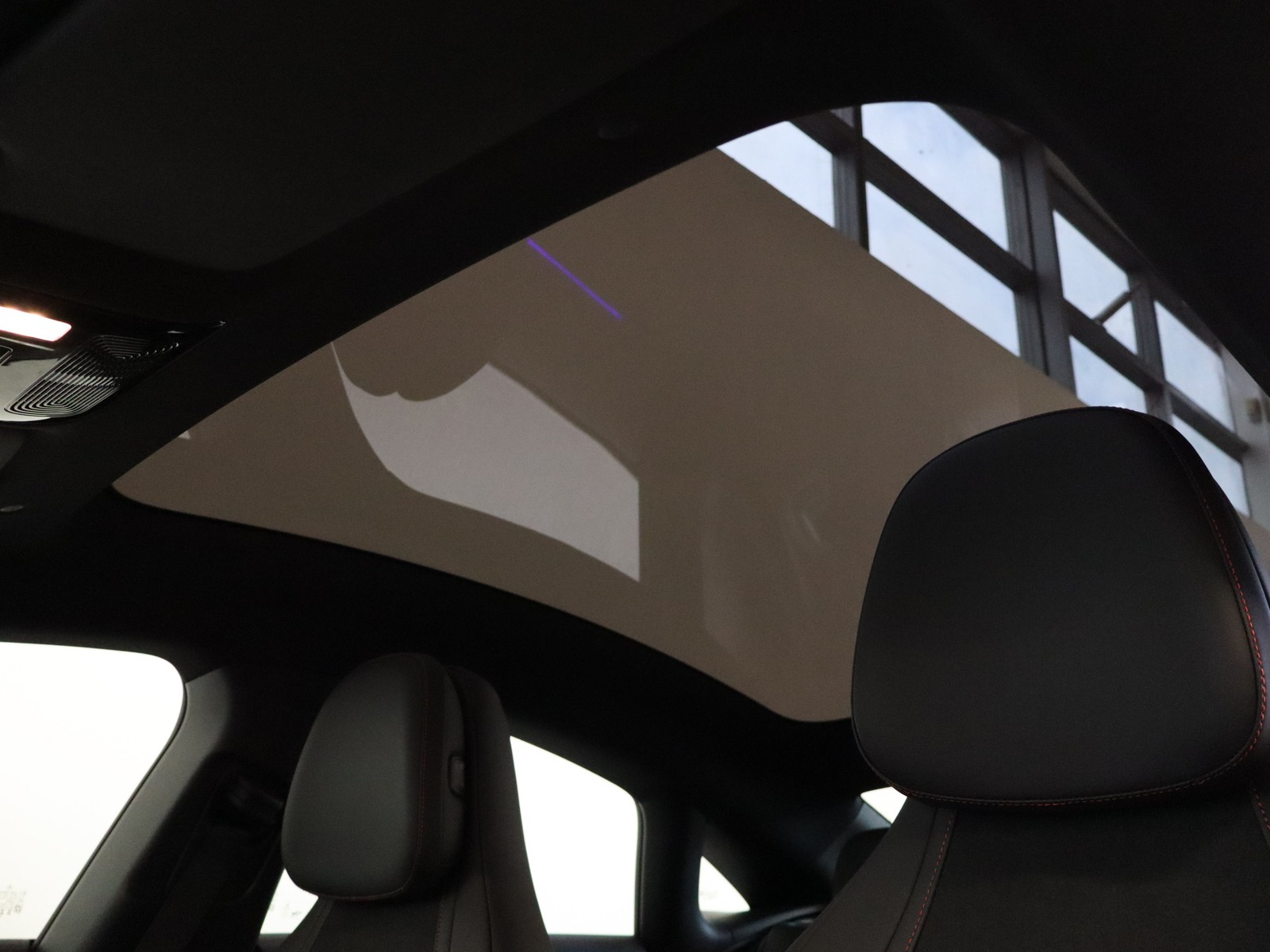 17 - Mercedes CLA 200 premium auto