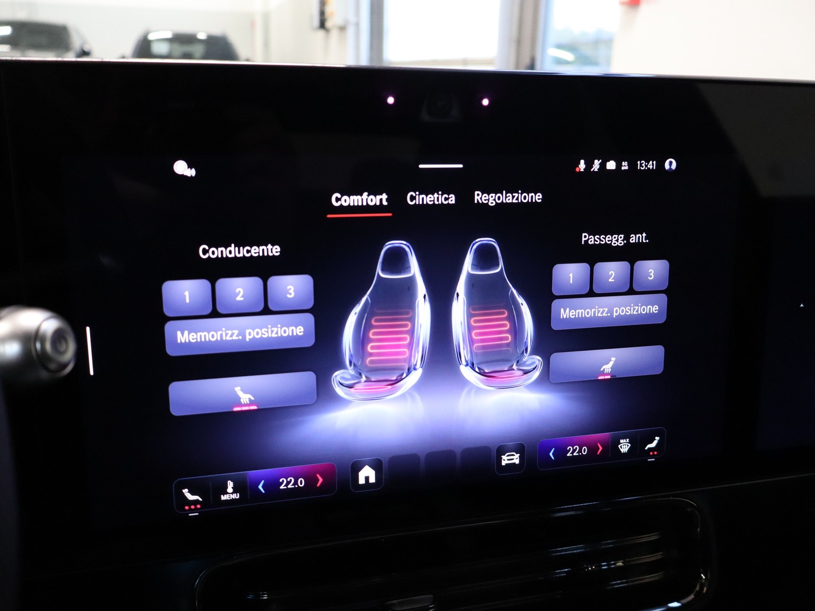 14 - Mercedes CLA 200 premium 4matic auto