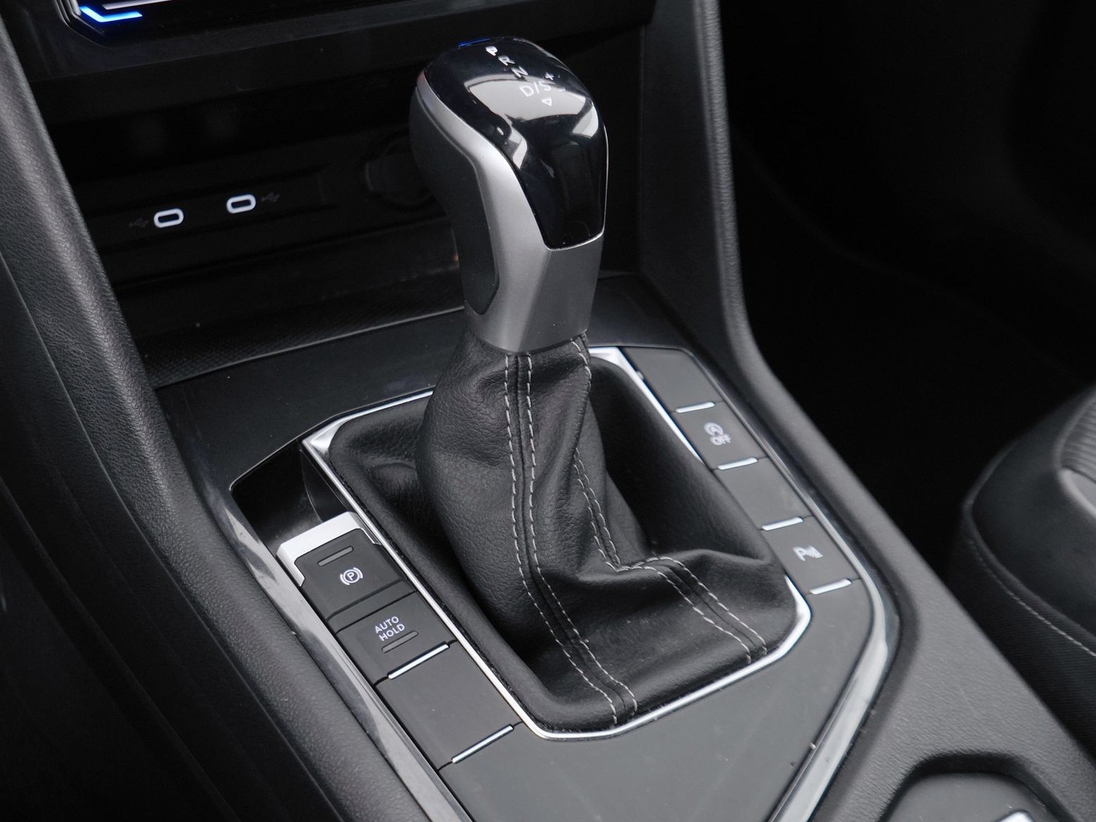 23 - Volkswagen Tiguan 1.5 tsi act 150cv r-line dsg