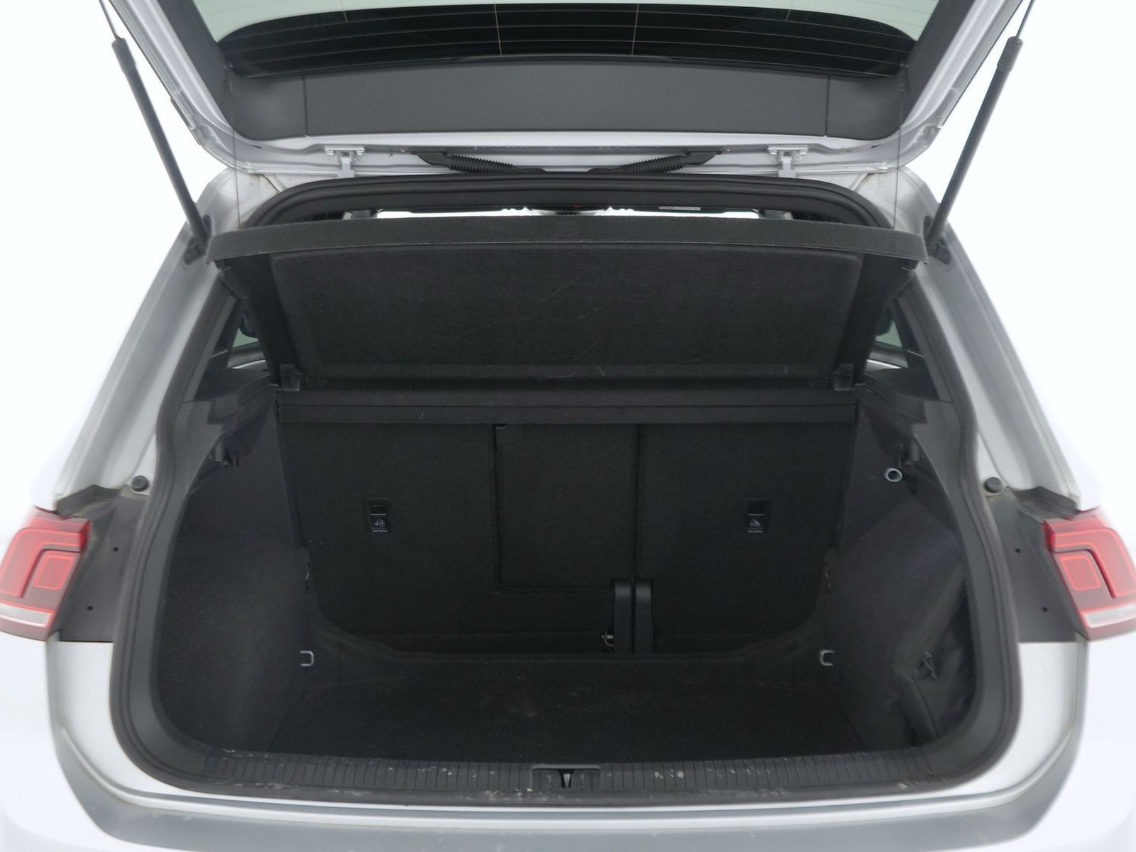 10 - Volkswagen Tiguan 1.5 tsi act 150cv r-line dsg