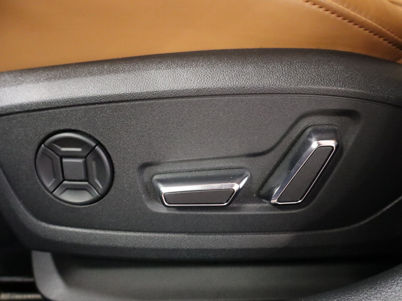 18 - Audi RS6 avant 4.0 v8 mhev quattro tiptronic