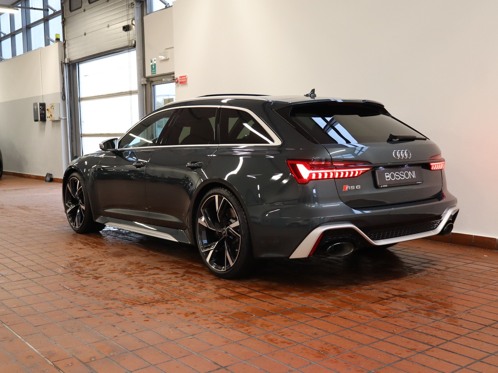 5 - Audi RS6 avant 4.0 v8 mhev quattro tiptronic