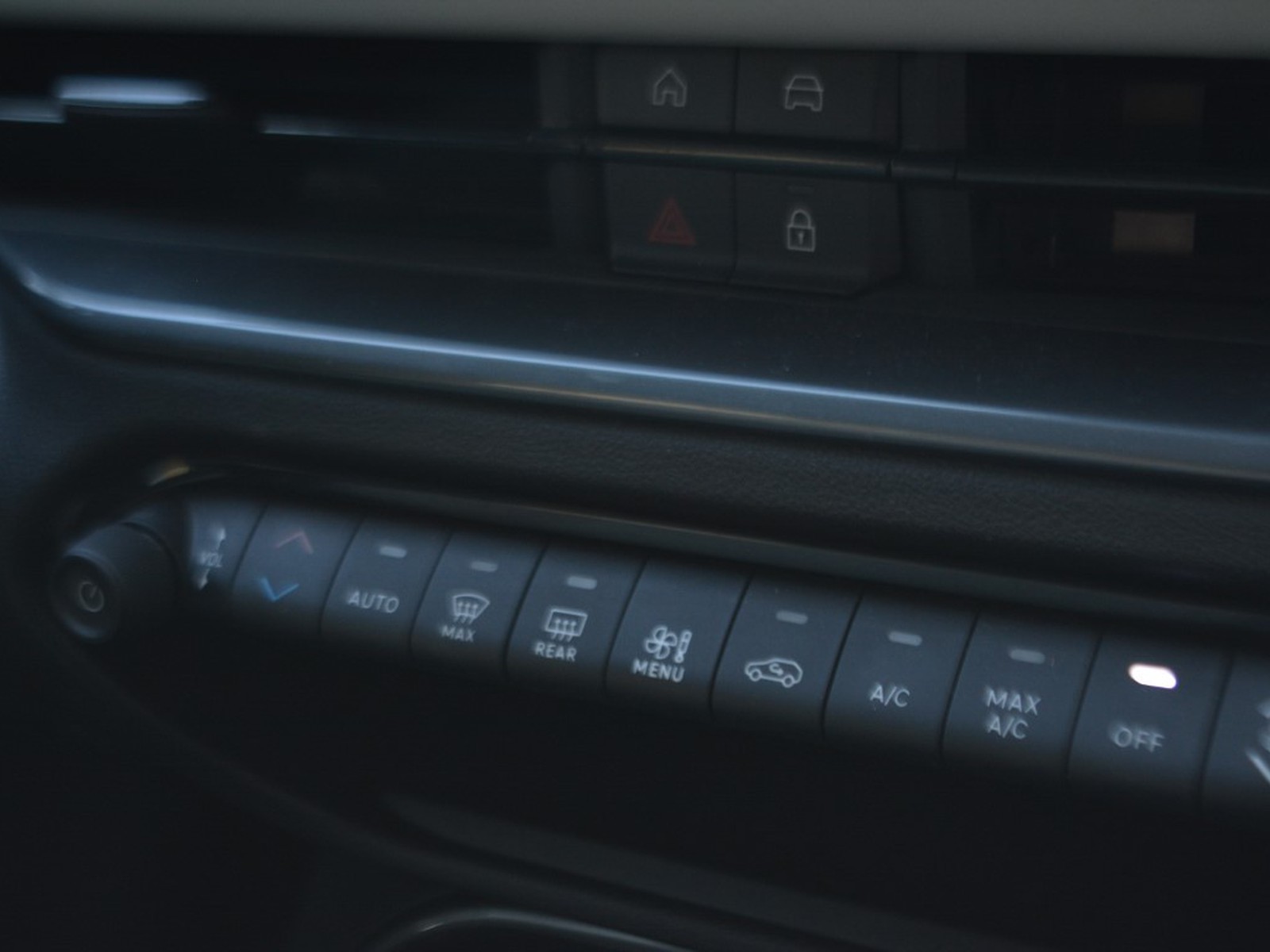 11 - Fiat 600 1.2 hybrid 110cv la prima ii edct