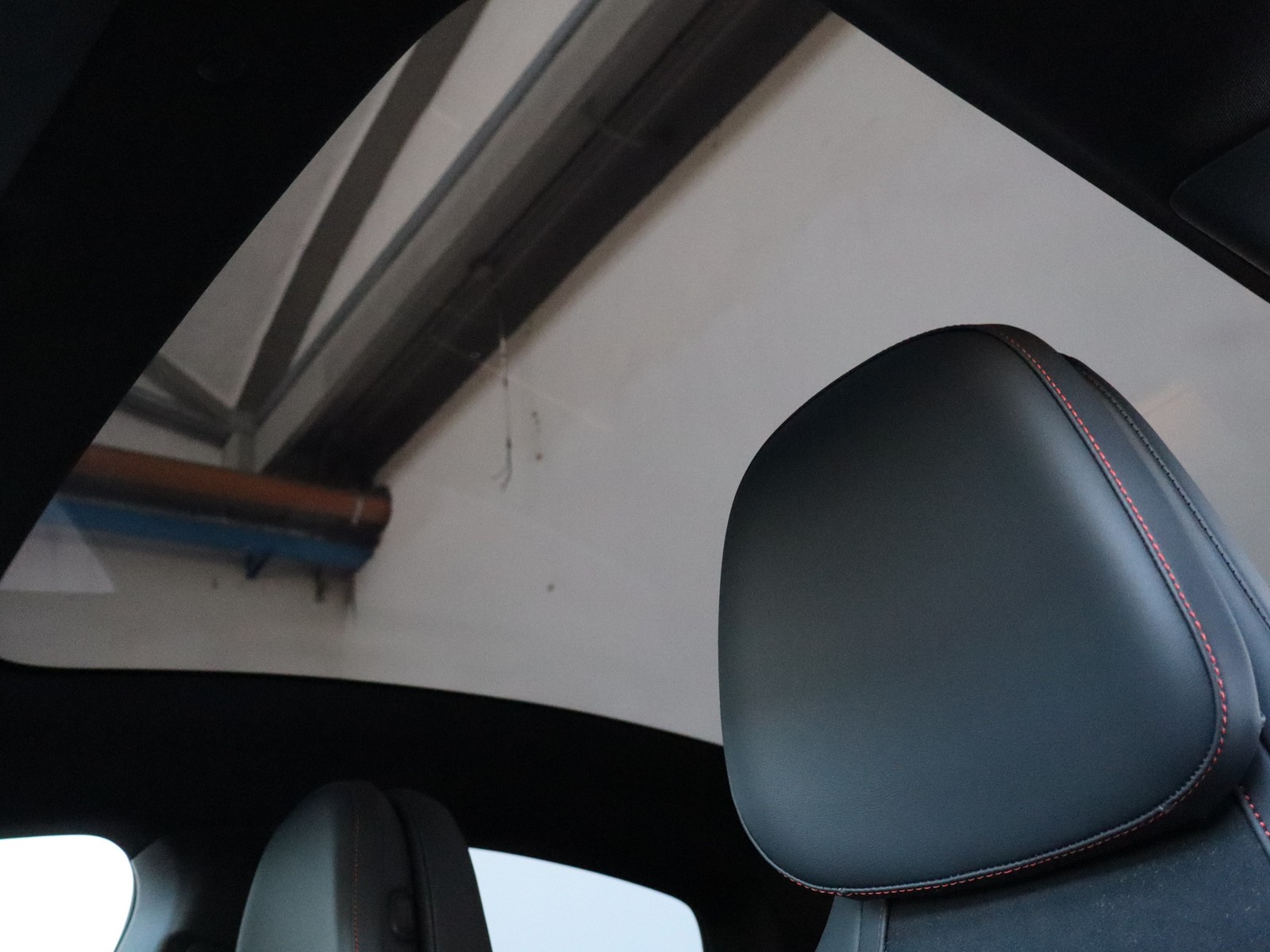 17 - Mercedes CLA 200 premium auto