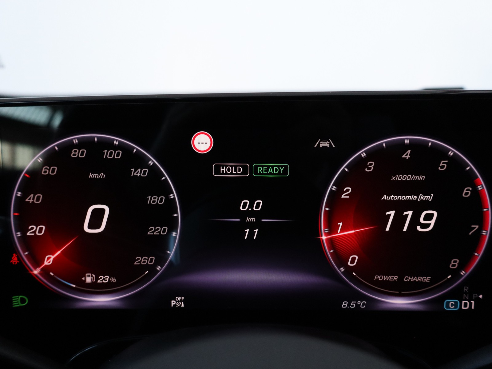 9 - Mercedes CLA 200 premium auto