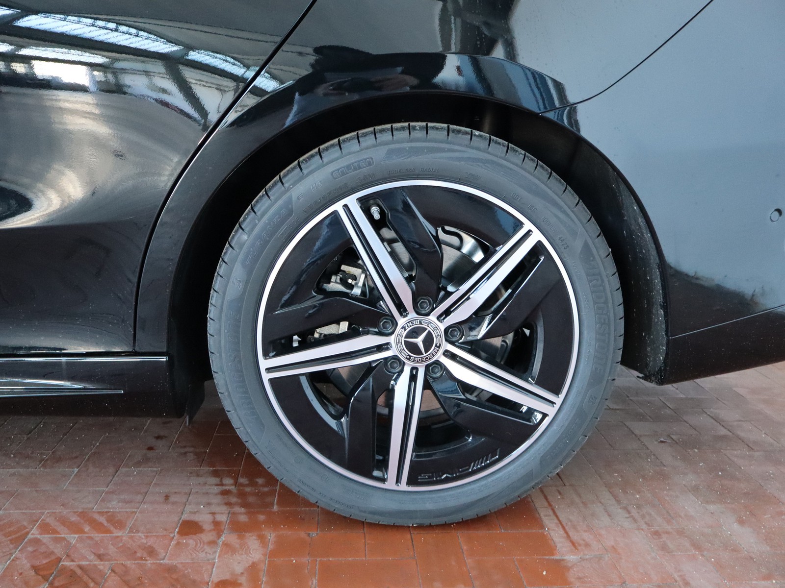 4 - Mercedes CLA 200 advanced plus auto