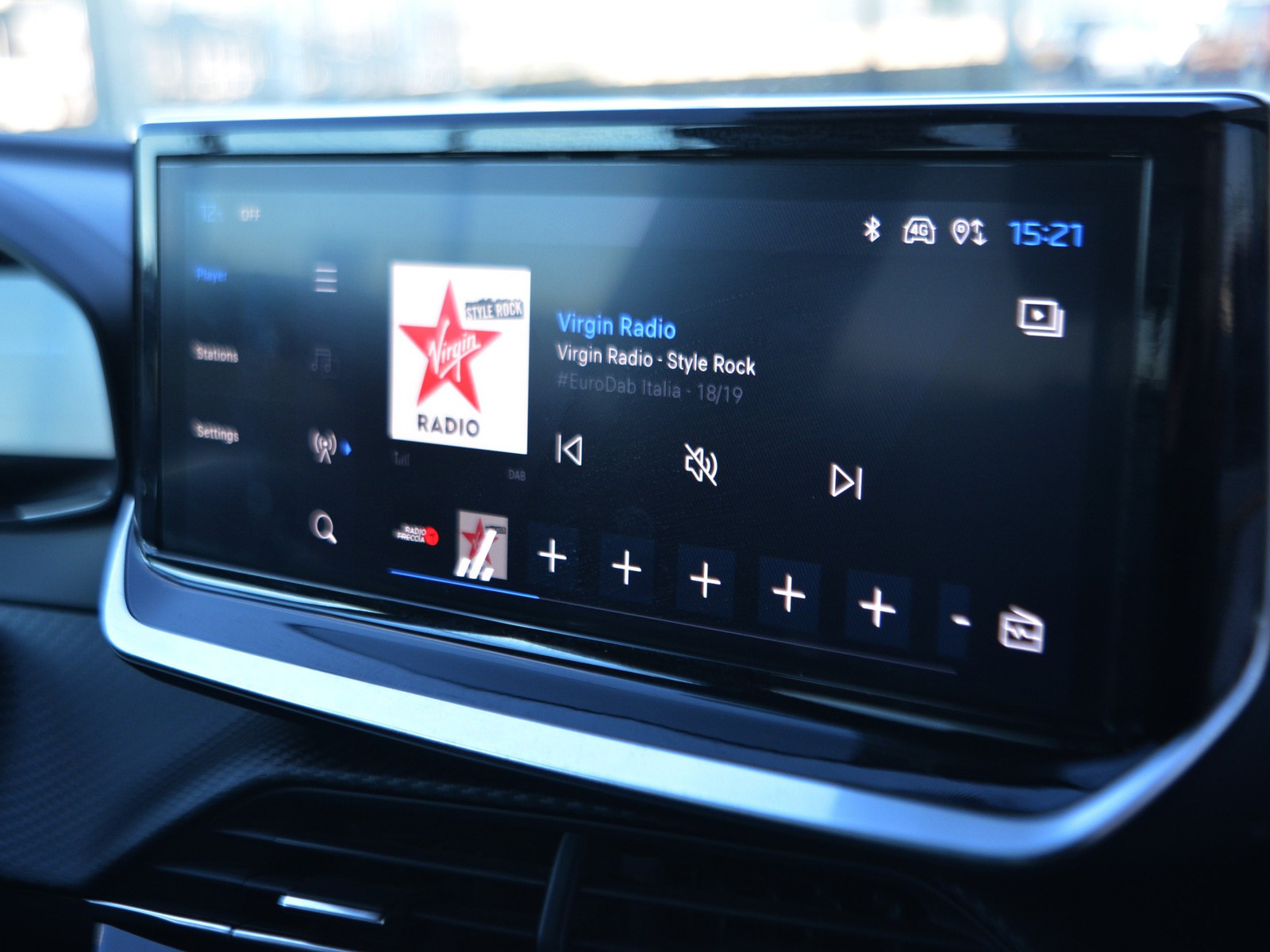 10 - Peugeot 2008 1.2 puretech 130cv allure eat8 s&s