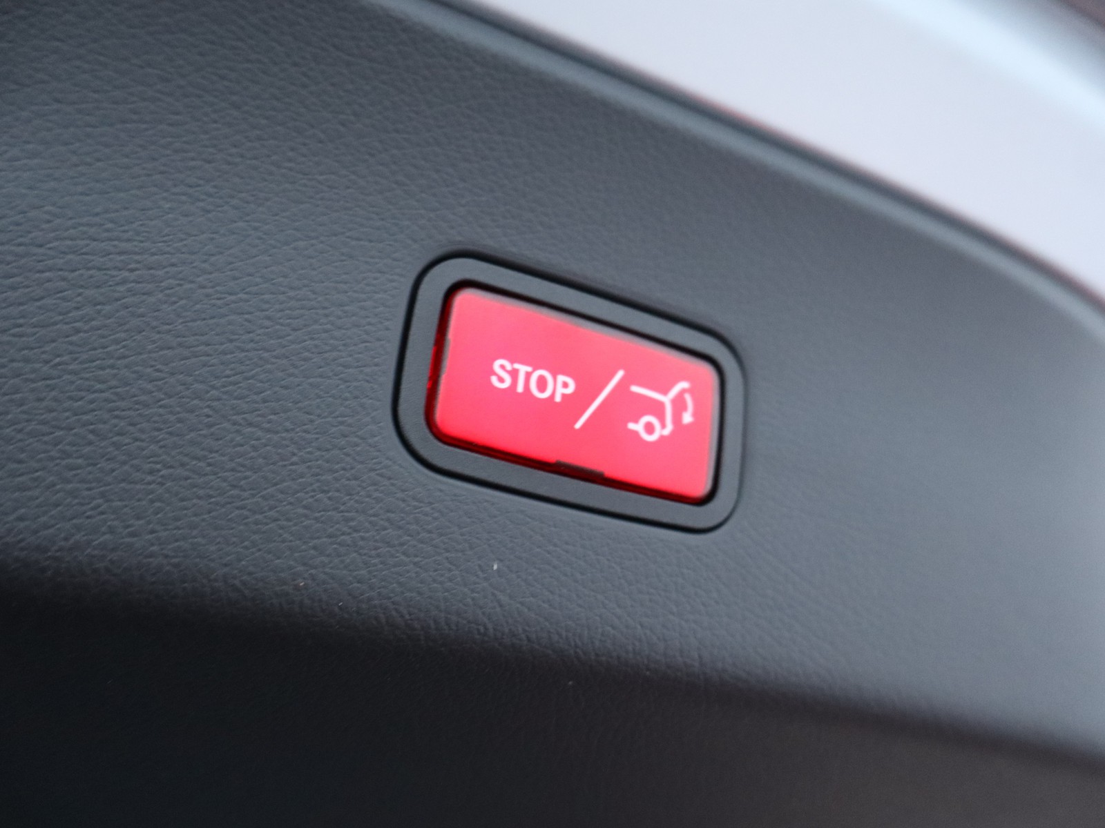 17 - Mercedes GLC coupe 220 d amg line advanced 4matic 9g-tronic