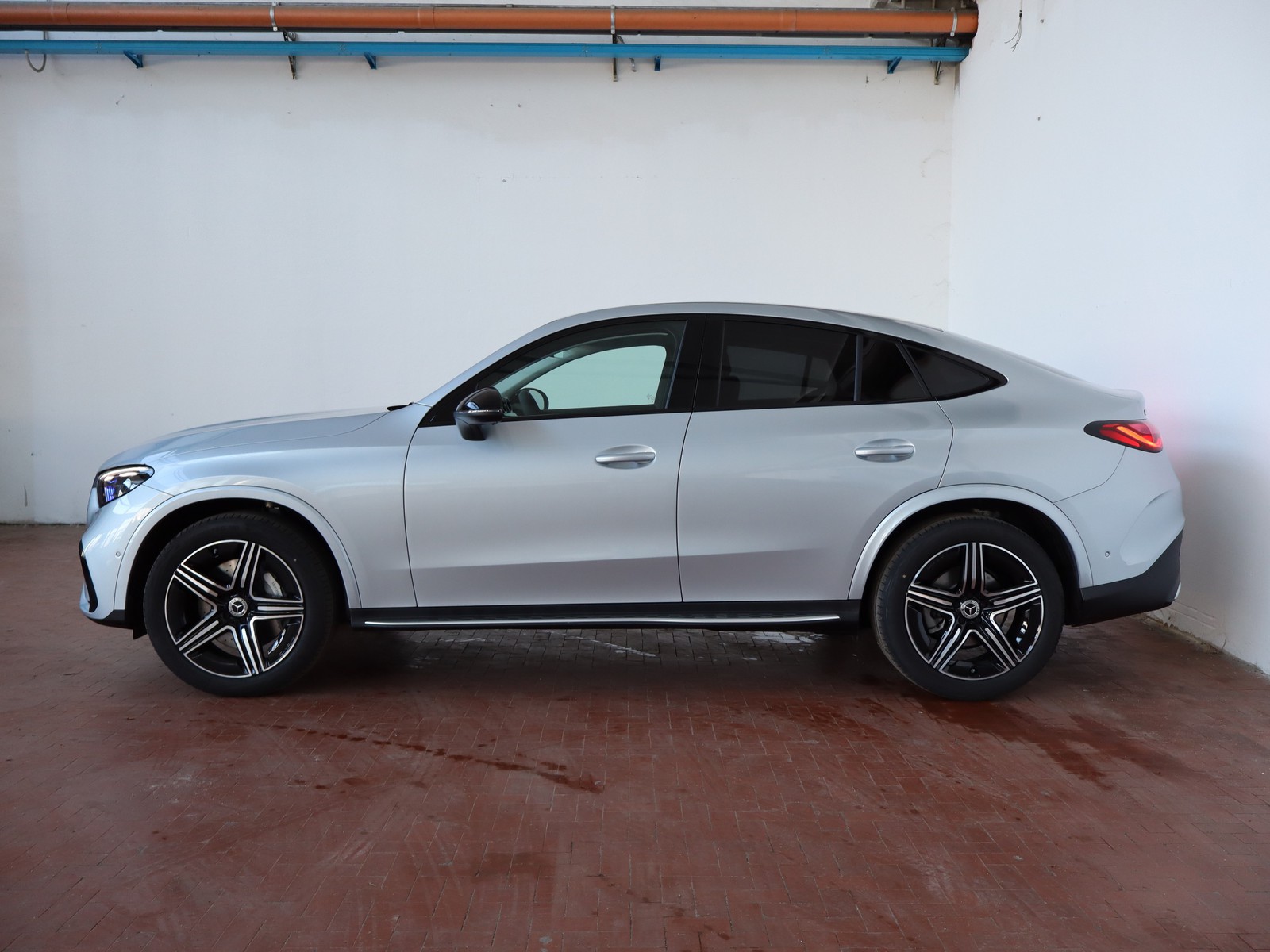 3 - Mercedes GLC coupe 220 d amg line advanced 4matic 9g-tronic