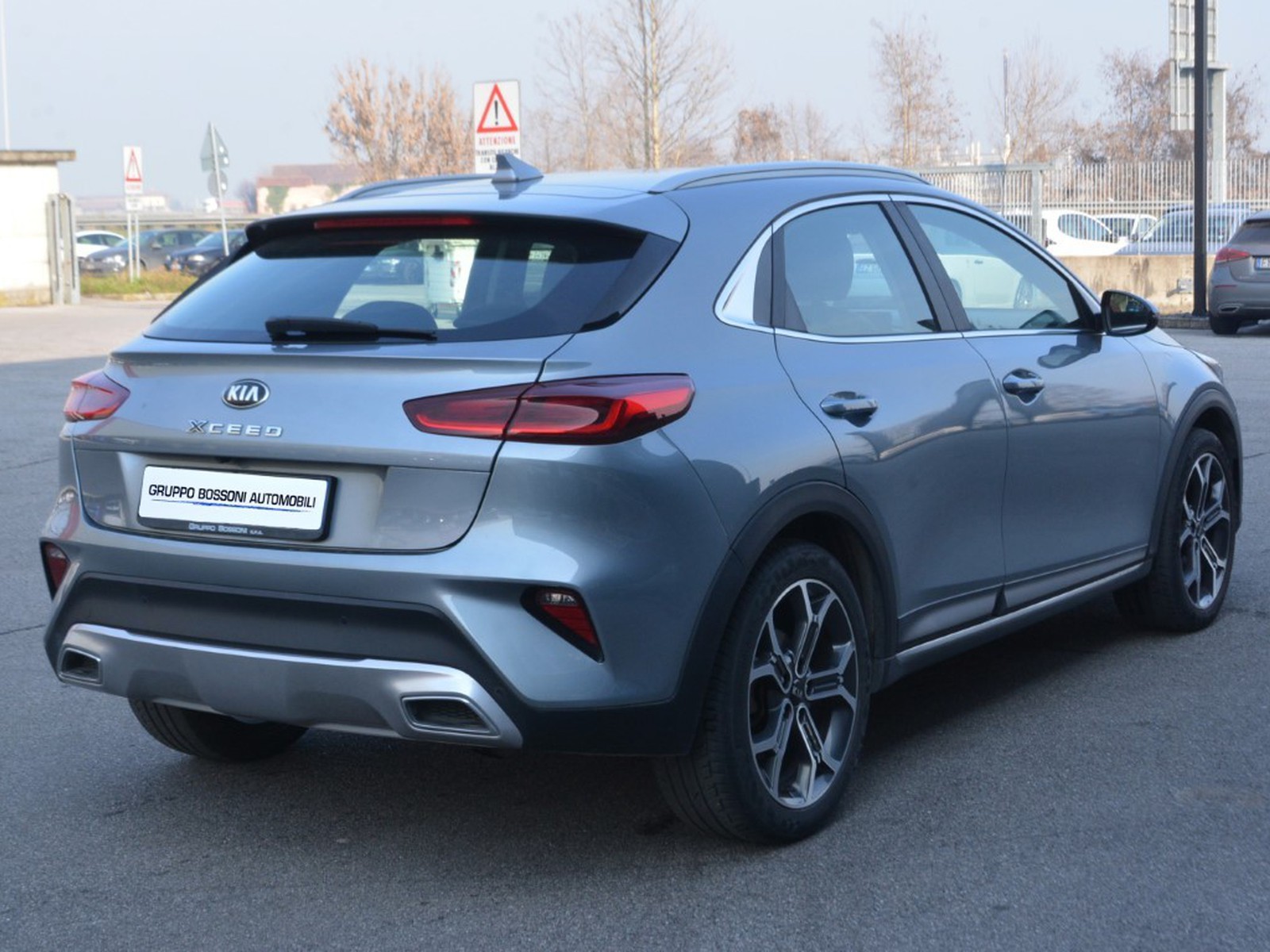 3 - Kia Xceed 1.0 t-gdi 120cv style 2wd