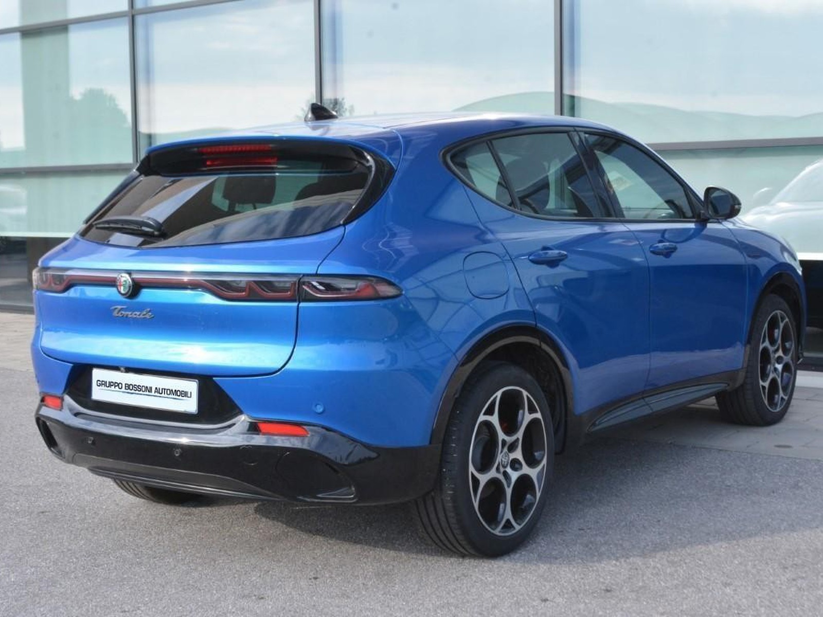 3 - Alfa Romeo Tonale 1.5 hybrid 160cv veloce tct7