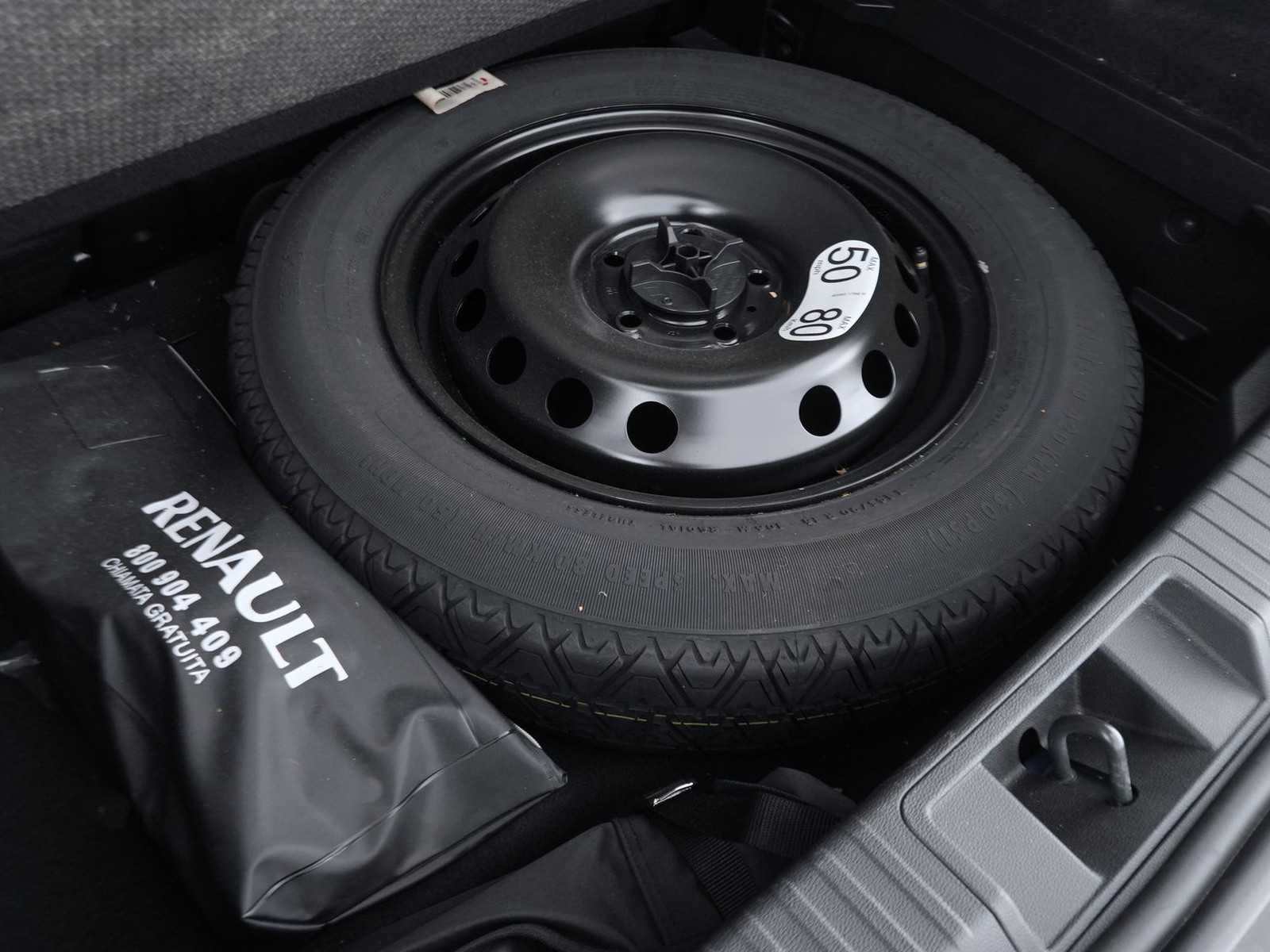 33 - Renault Captur 1.6 e-tech hybrid intens auto 145cv