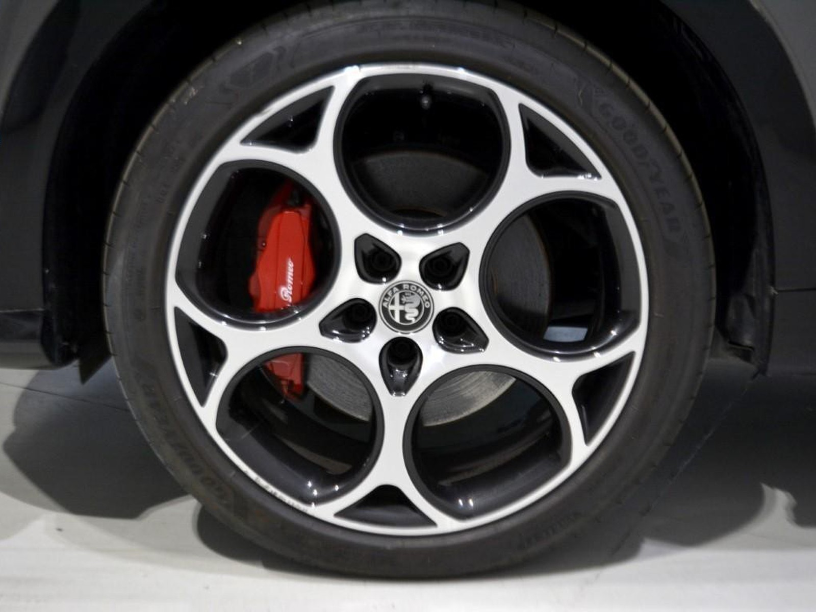 15 - Alfa Romeo Tonale 1.5 hybrid 160cv veloce tct7