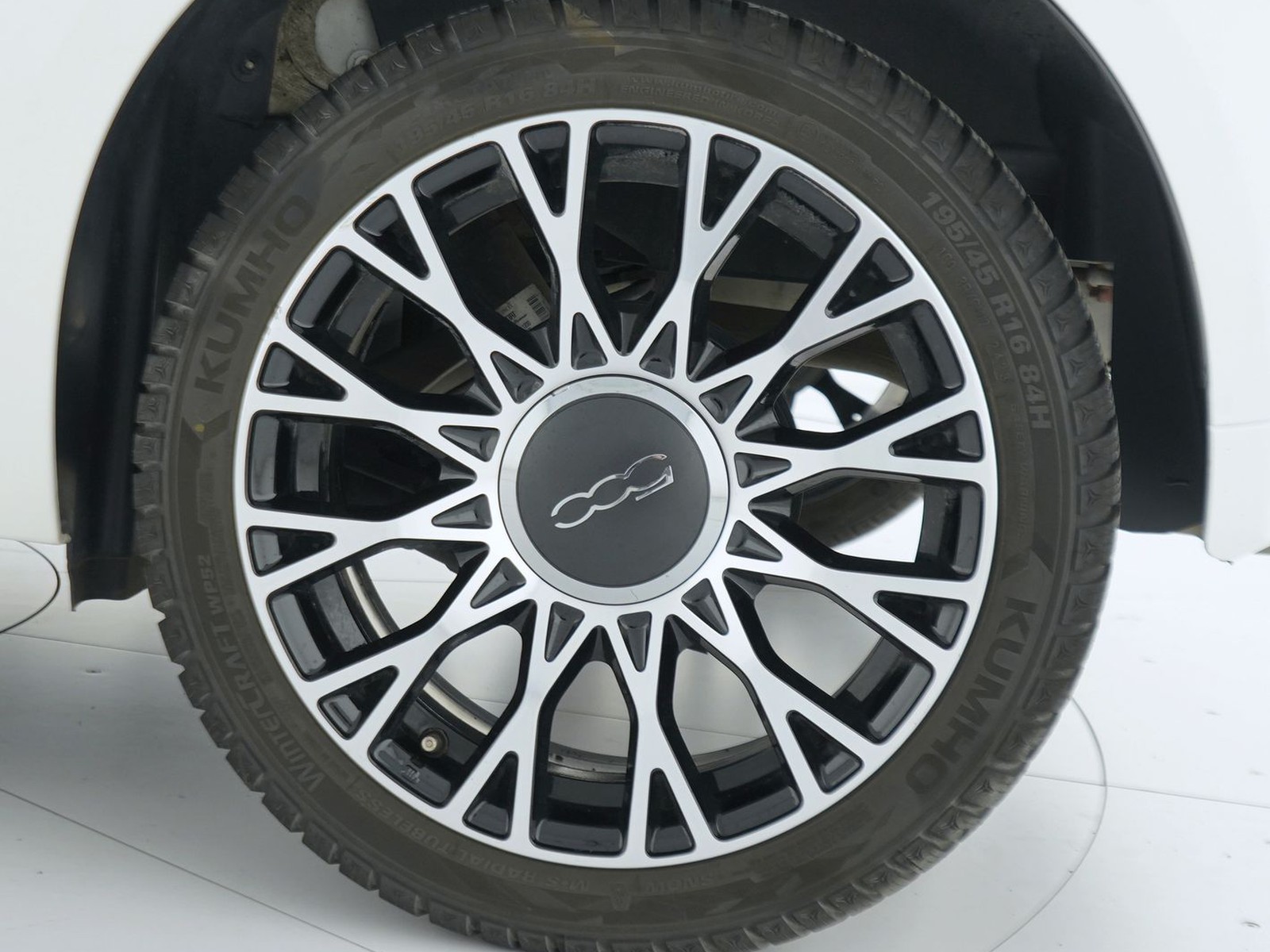 12 - Fiat 500 1.0 firefly hybrid 70cv