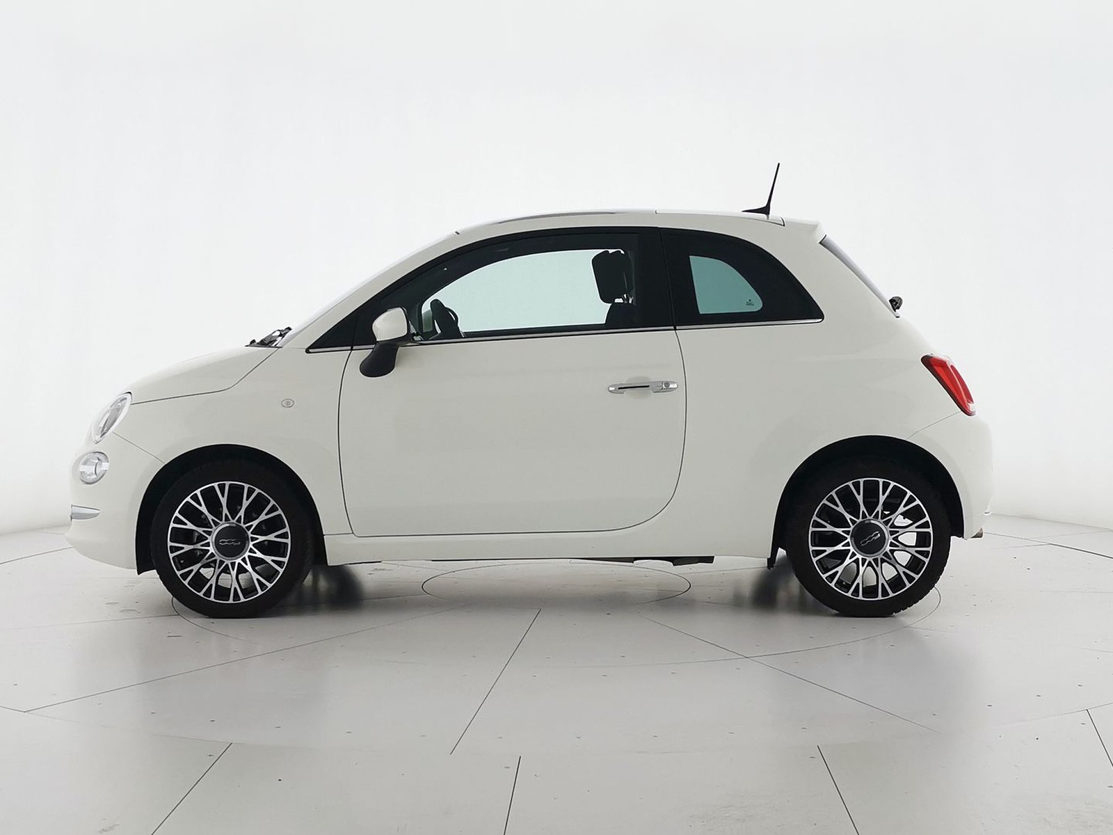 3 - Fiat 500 1.0 firefly hybrid 70cv