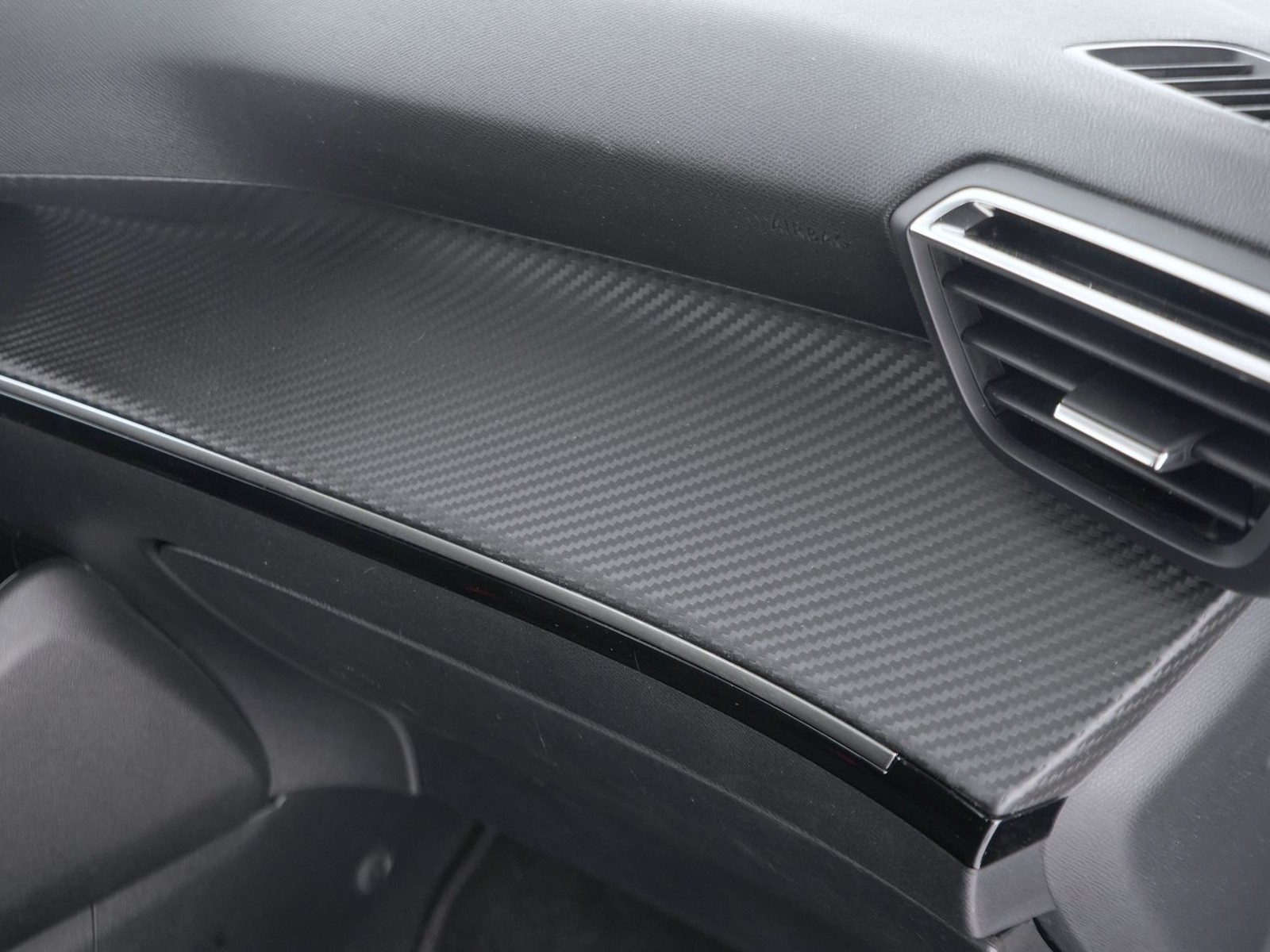 18 - Peugeot 208 5 porte 1.2 puretech 75cv active pack s&s