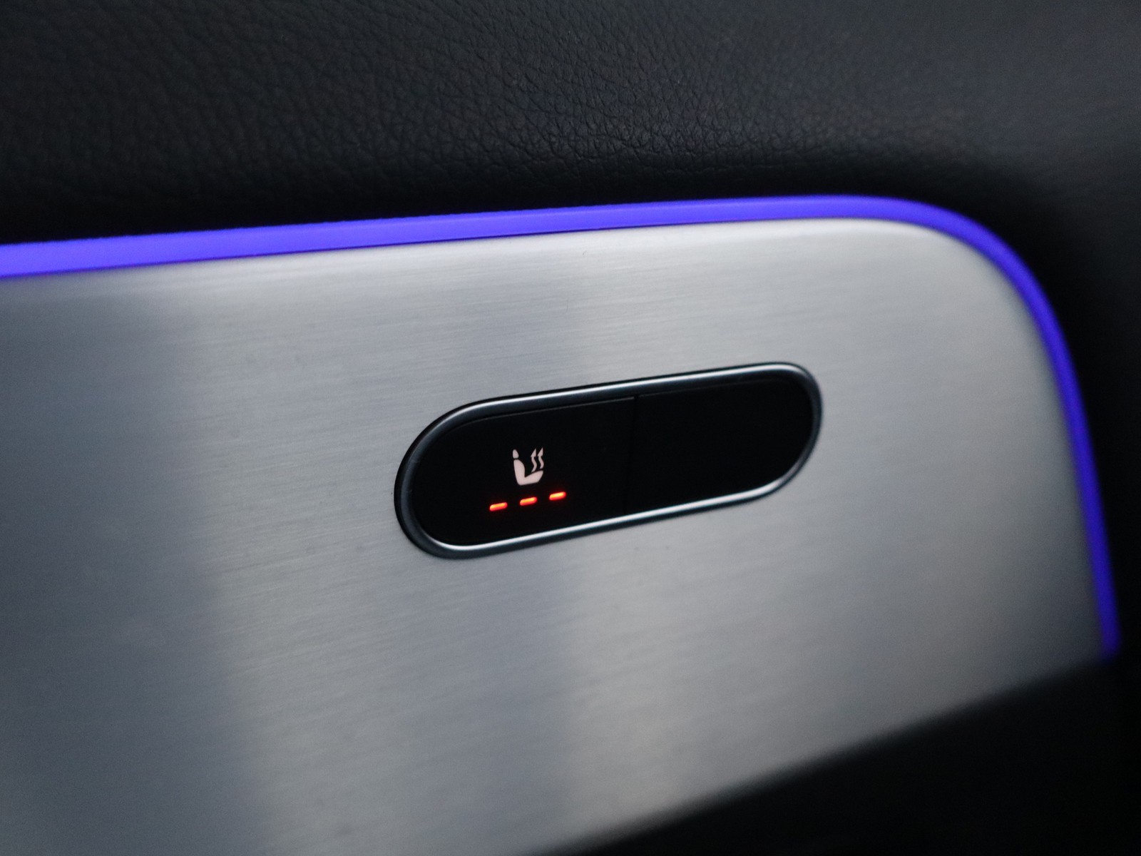 15 - Mercedes GLA 250 e plug-in-hybrid amg line advanced plus 8g-dct