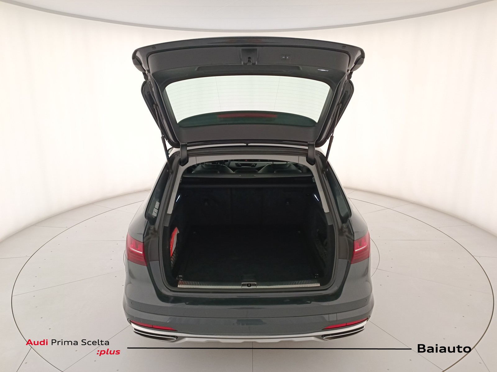 32 - Audi A4 allroad allroad 45 2.0 tfsi mhev 245cv business quattro s tronic