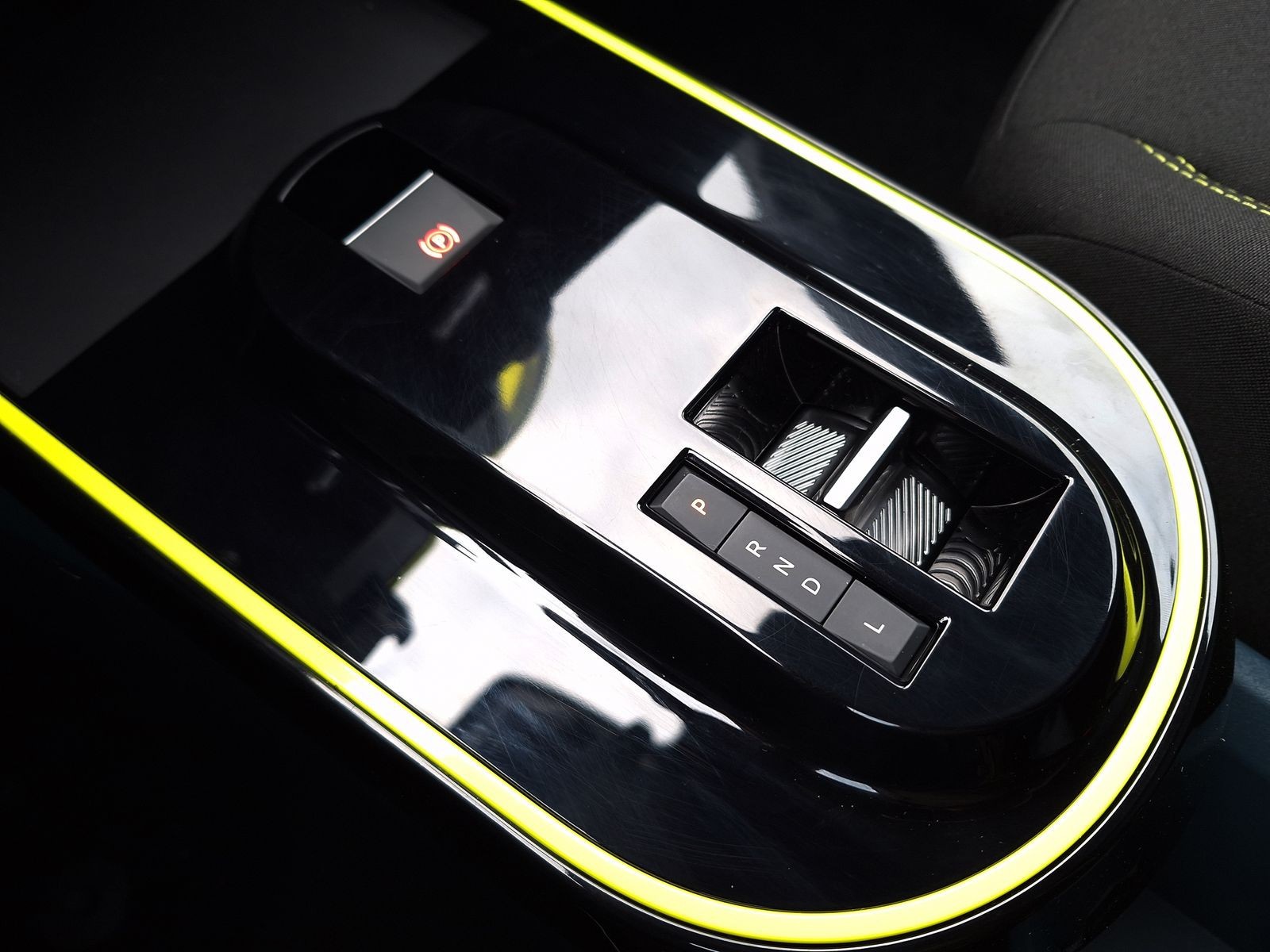 18 - Fiat Grande Panda 1.2 hybrid 110cv pop