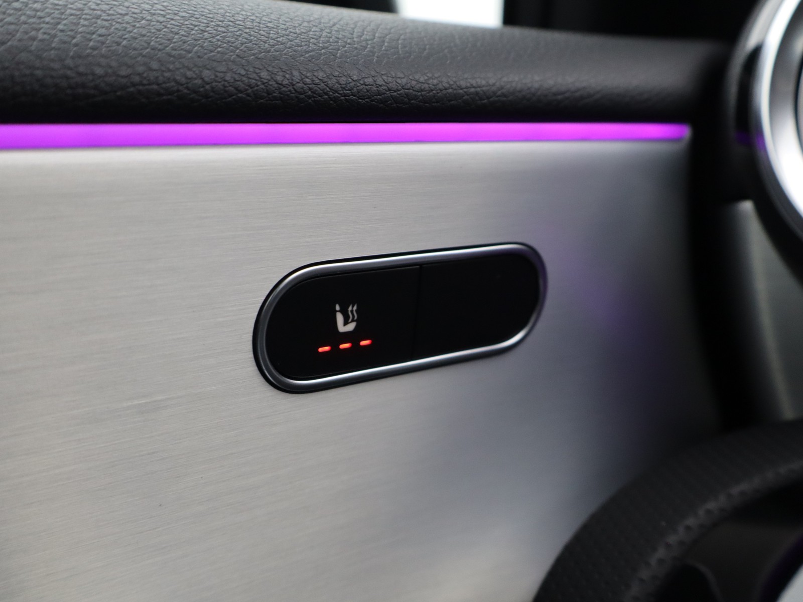 15 - Mercedes Classe A 180 d amg line premium speedshift dct amg 8g