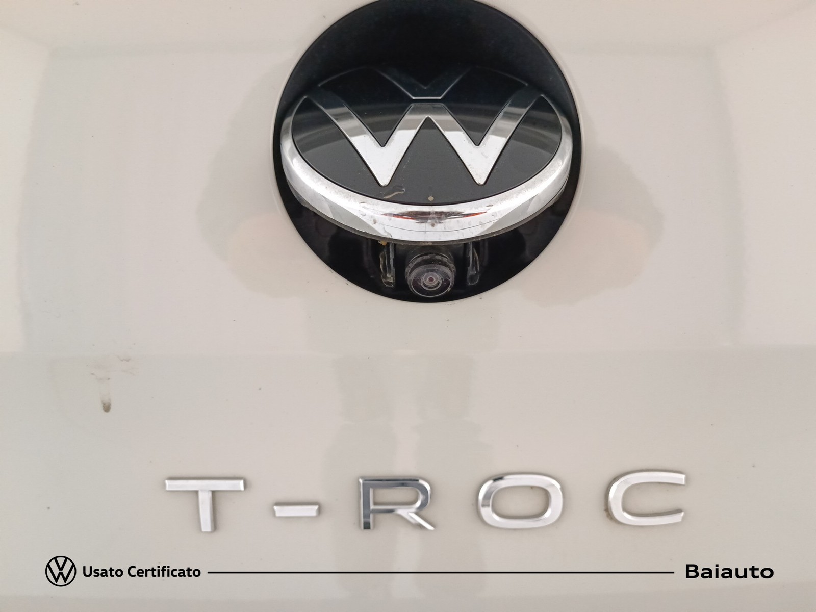 28 - Volkswagen T-Roc 1.5 tsi act style dsg