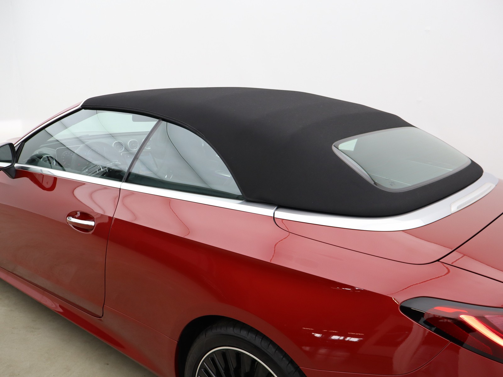 21 - Mercedes CLE cabrio 300 amg line premium plus 4matic 9g-tronic plus