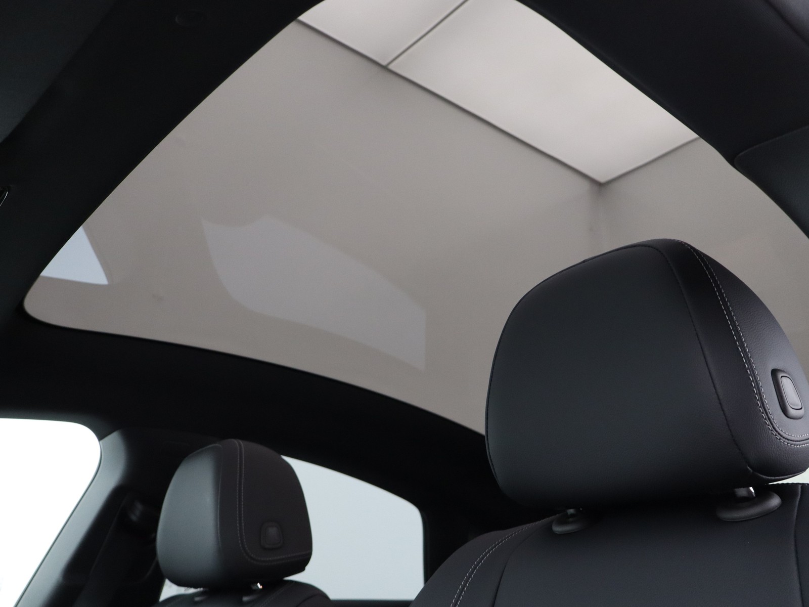 18 - Mercedes CLA eq 250+ advanced plus