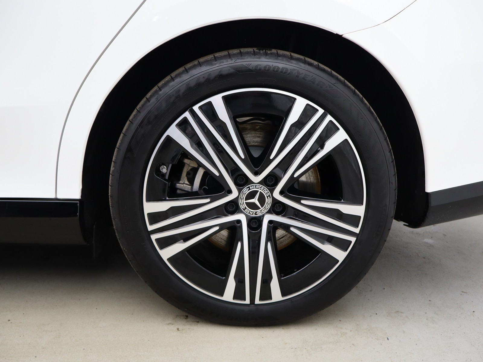 4 - Mercedes CLA eq 250+ advanced plus