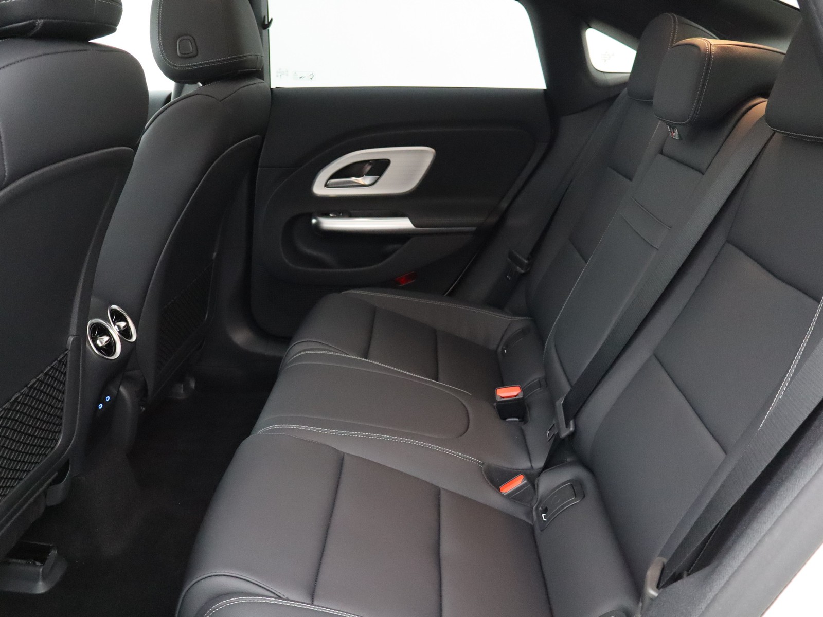 8 - Mercedes CLA eq 250+ advanced plus