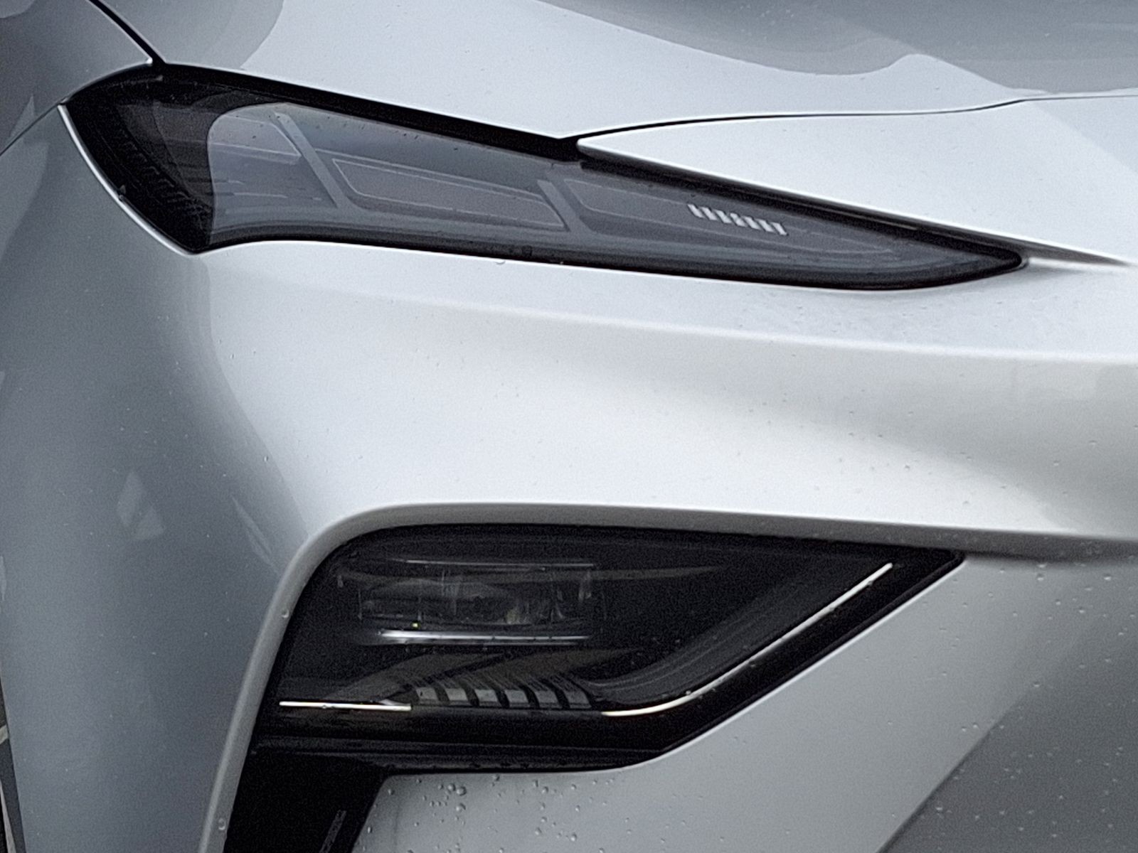 14 - Mg MGS5 EV ev luxury 64