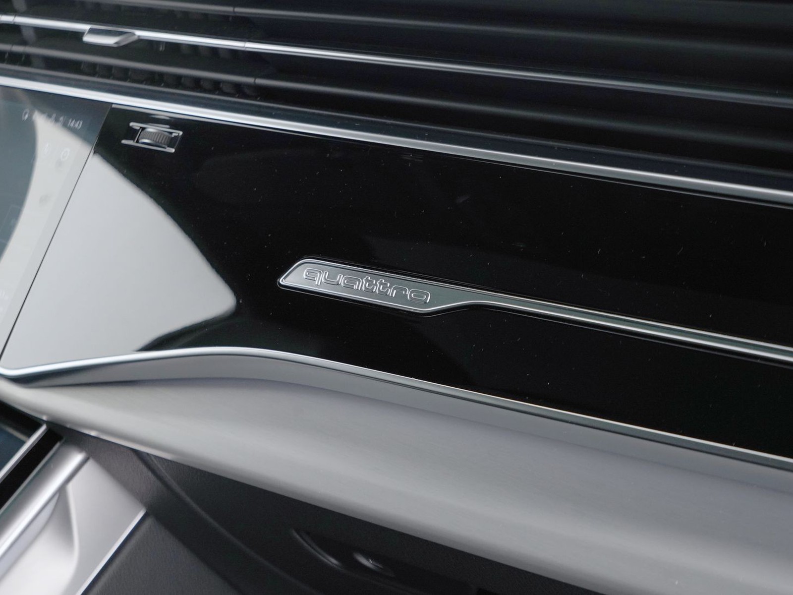 18 - Audi Q7 50 3.0 v6 tdi mhev sport quattro tiptronic 7p.ti