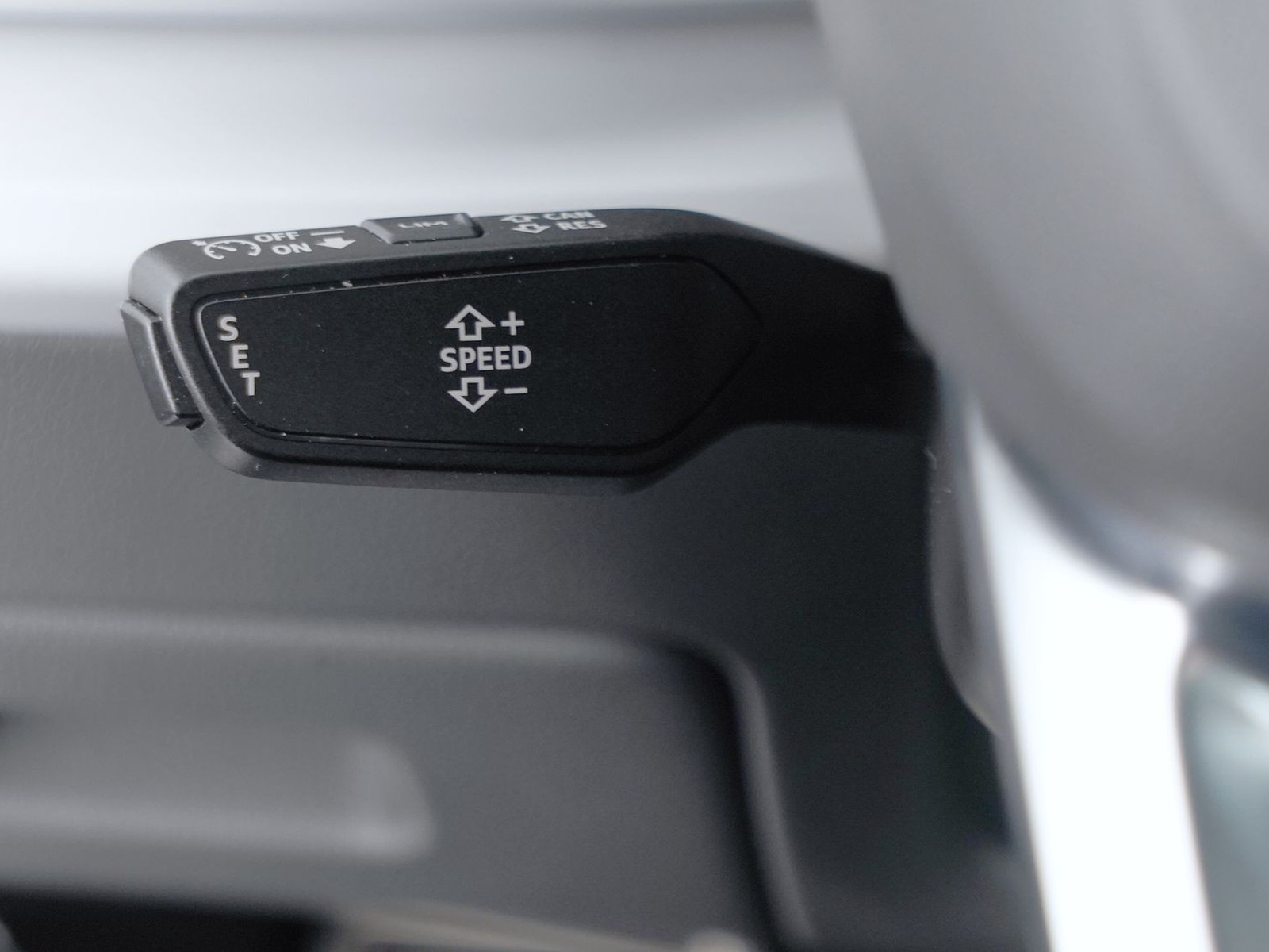 27 - Audi Q7 50 3.0 v6 tdi mhev sport quattro tiptronic 7p.ti