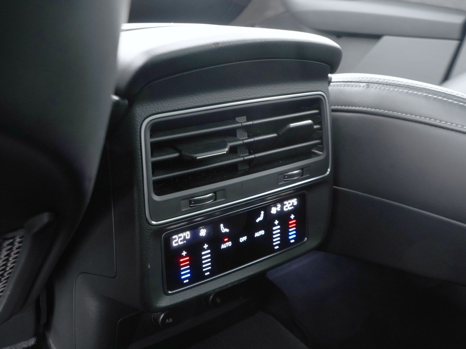 32 - Audi Q7 50 3.0 v6 tdi mhev sport quattro tiptronic 7p.ti