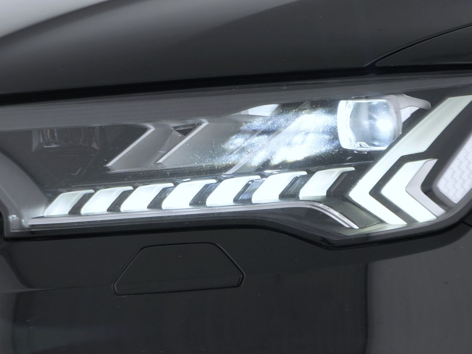 6 - Audi Q7 50 3.0 v6 tdi mhev sport quattro tiptronic 7p.ti