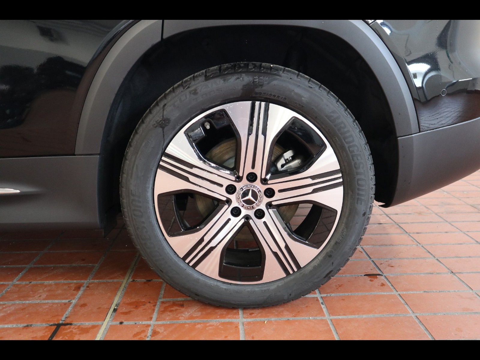 4 - Mercedes EQB 250+ progressive advanced