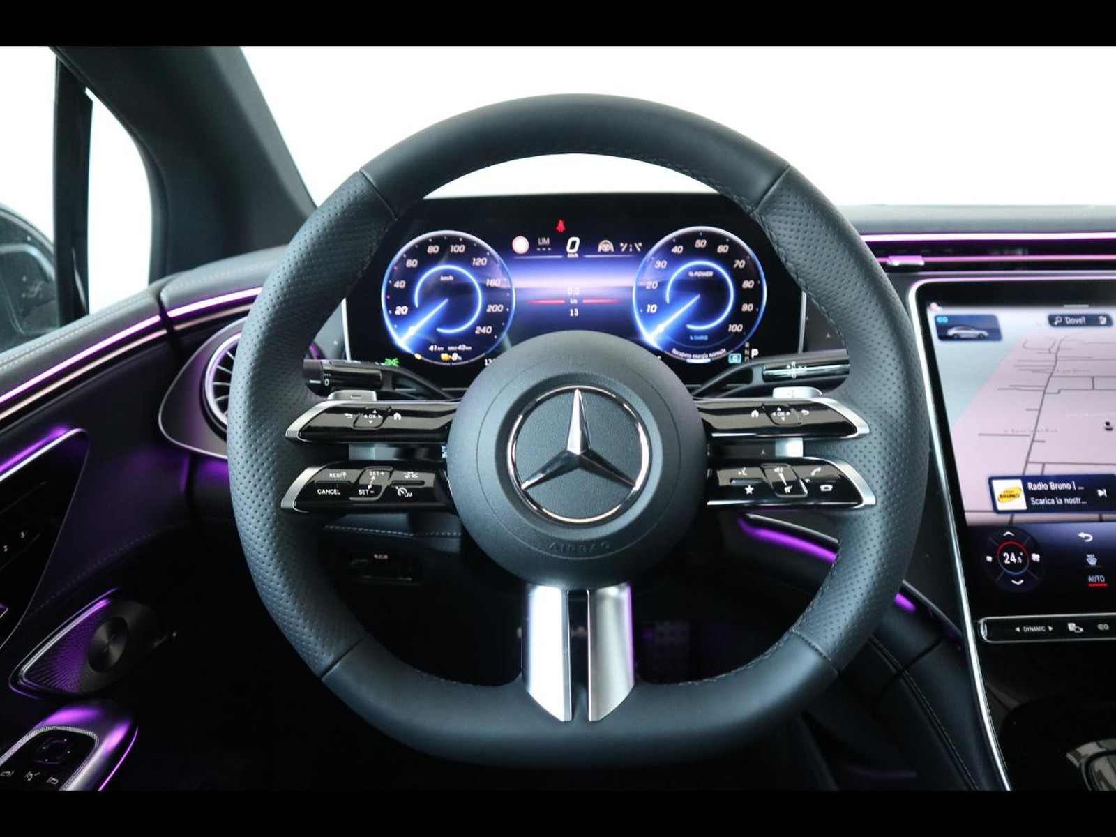 18 - Mercedes EQE 350 premium plus 4matic