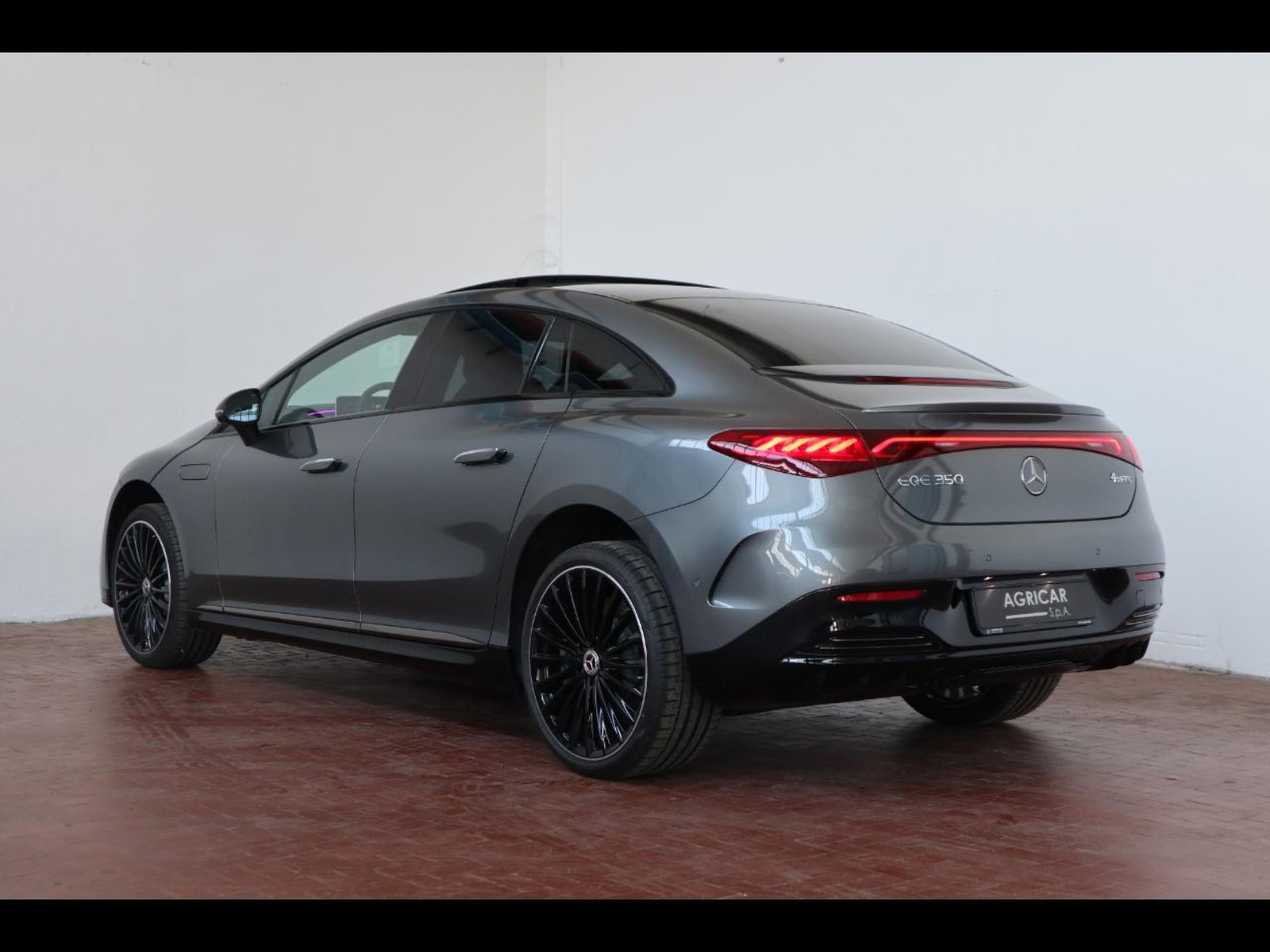 5 - Mercedes EQE 350 premium plus 4matic