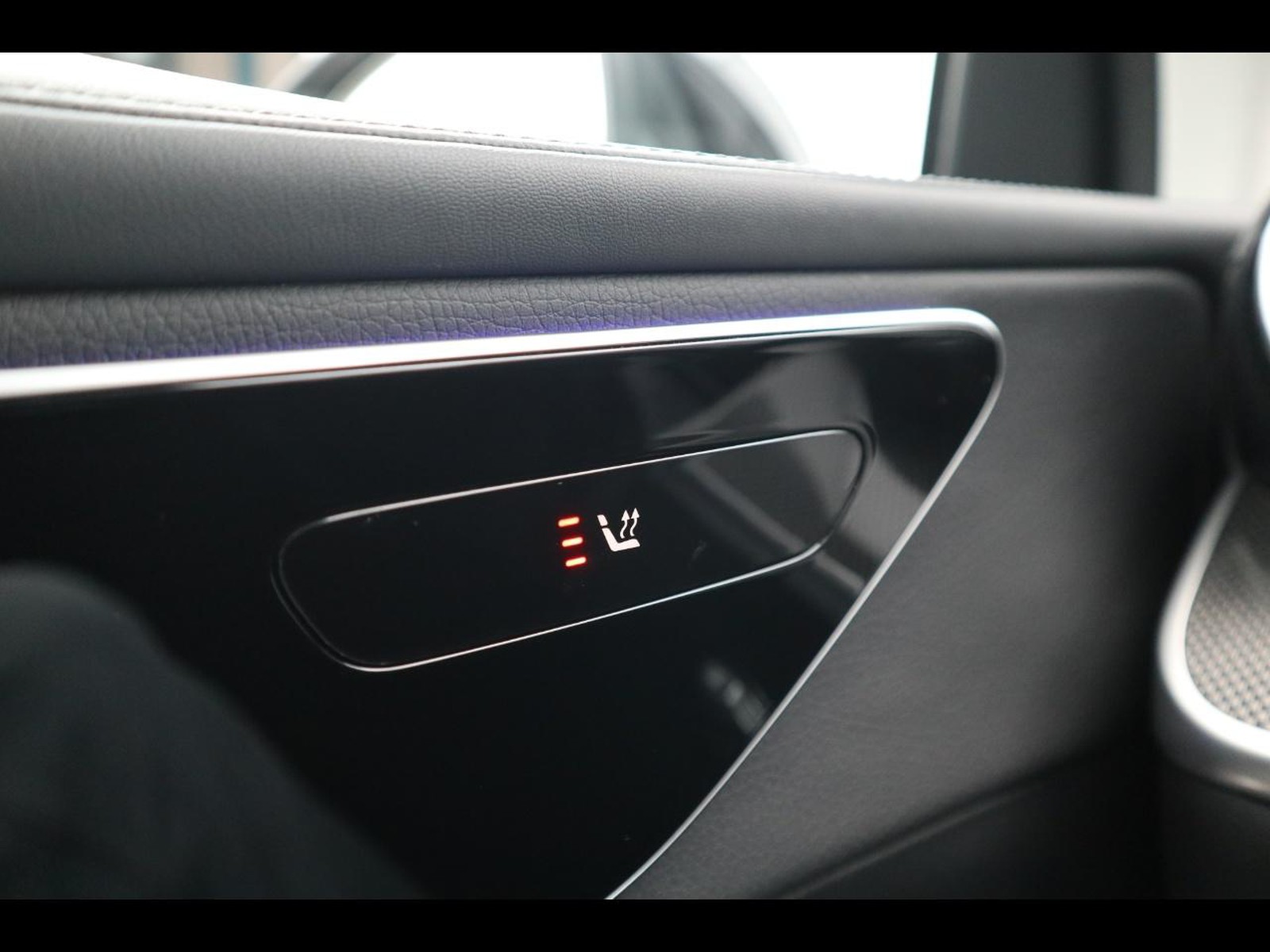 14 - Mercedes GLC suv 220 d amg line advanced 4matic 9g-tronic