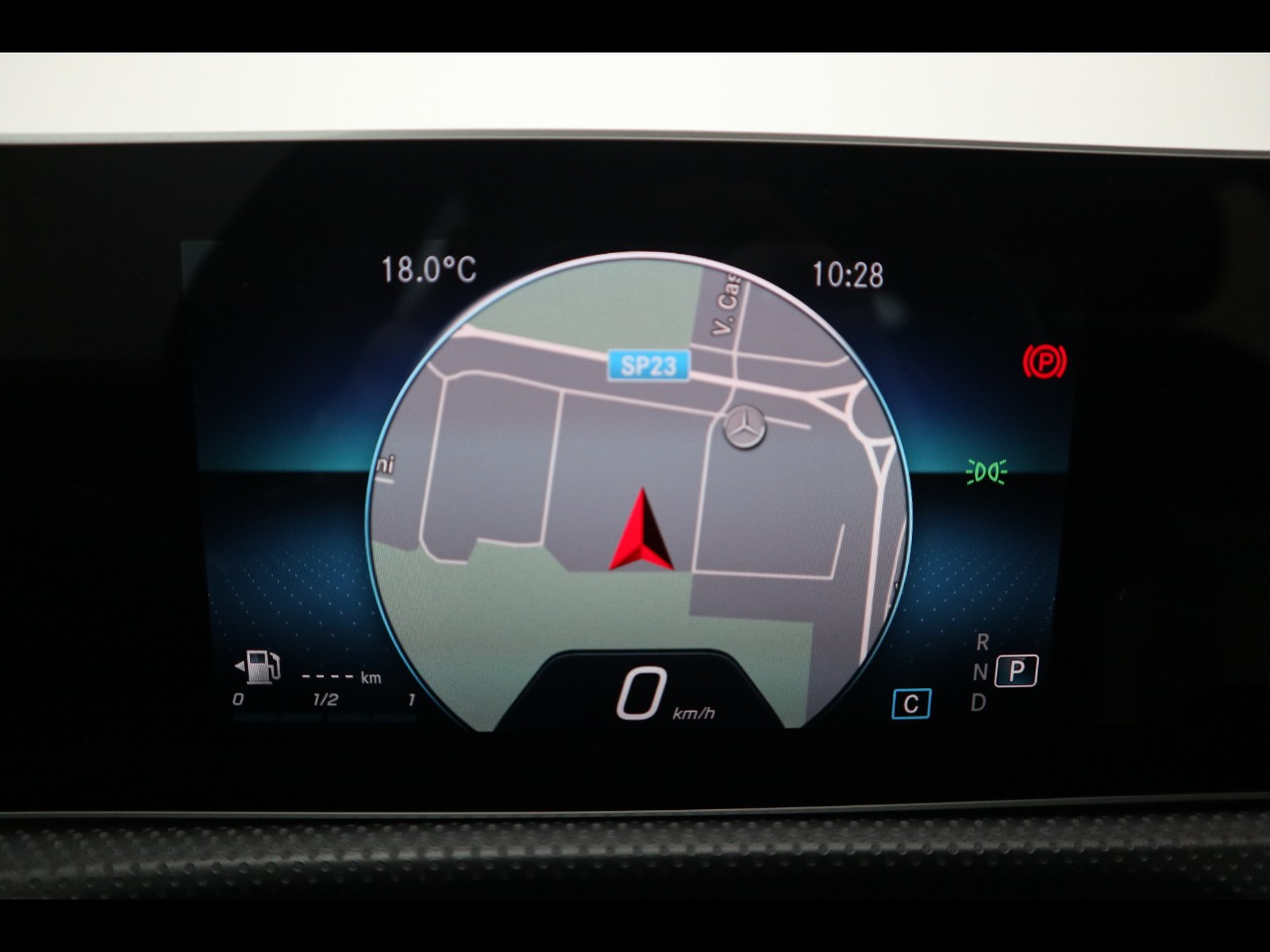 16 - Mercedes Classe A 180 d business extra