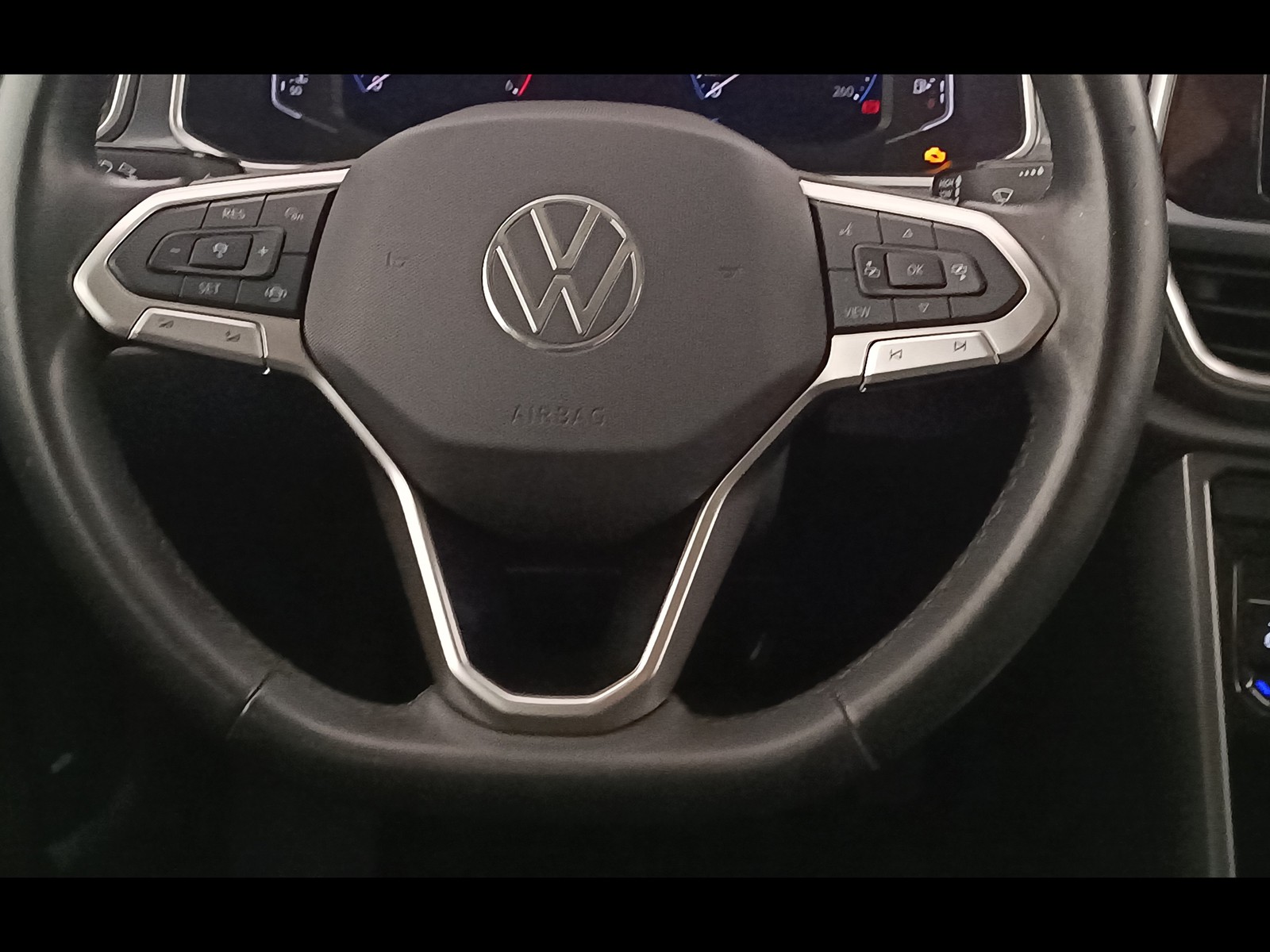 15 - Volkswagen T-Roc 2.0 tdi scr 115cv style