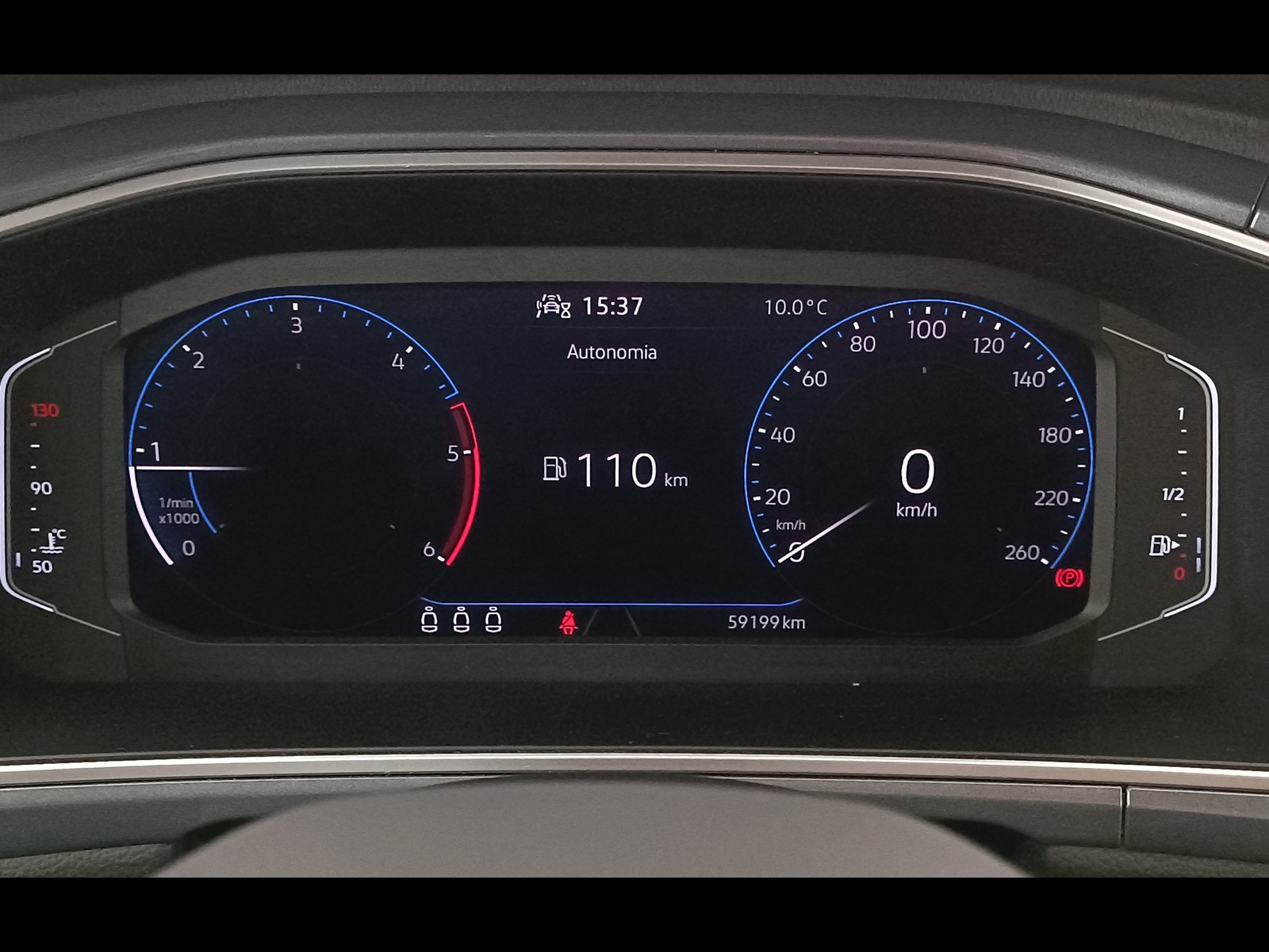 17 - Volkswagen T-Roc 2.0 tdi scr 115cv style